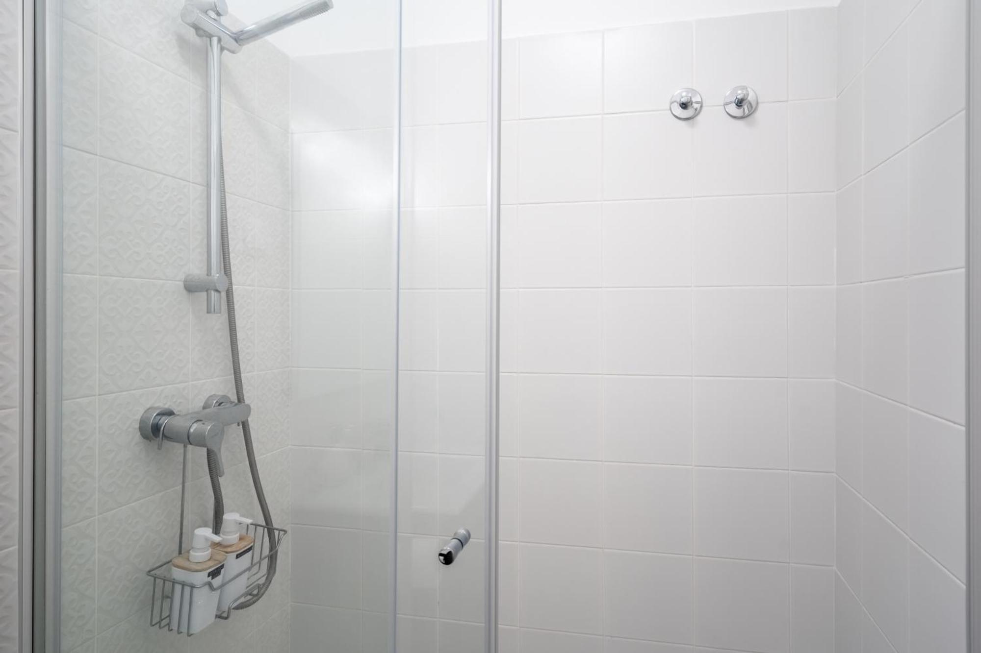 Lovely 2 Bedroom In The Heart Of *