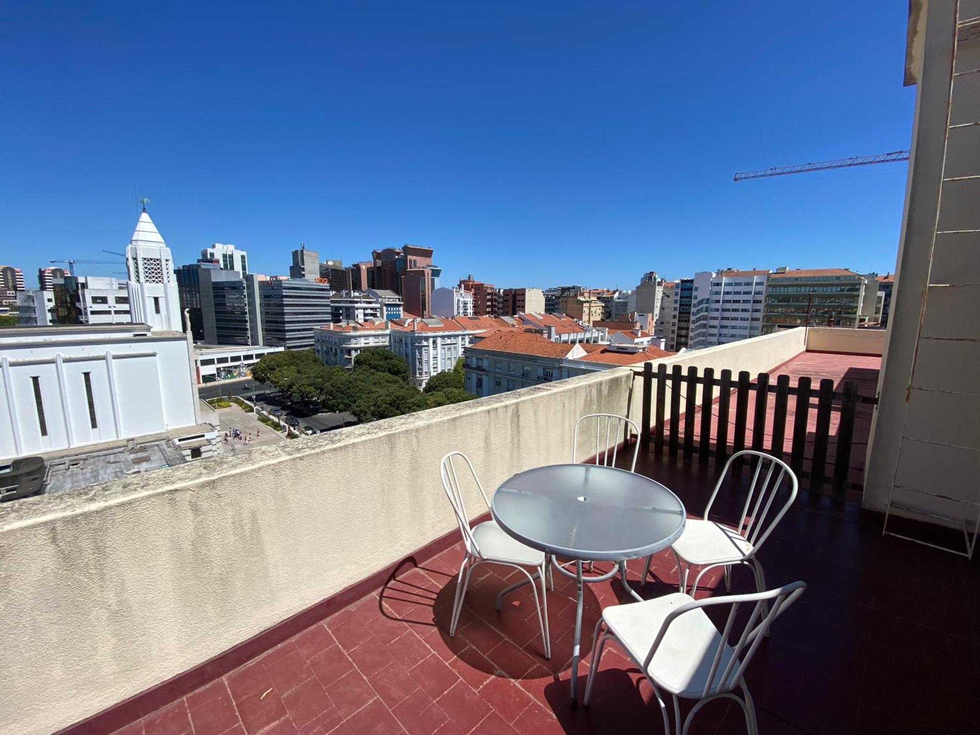Casa Encantada - Elias Lisboa