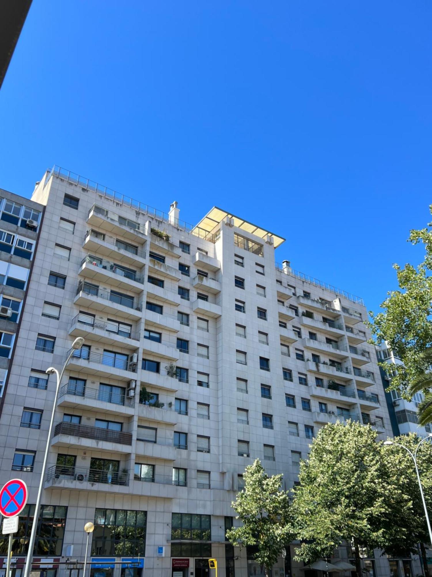 Columbano - Boutique Ensuites, Cokitchen & Parking Lisboa