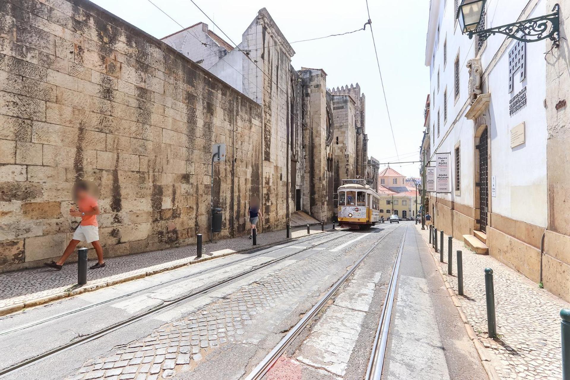Alfama Modern Loft By Homing Apartment *