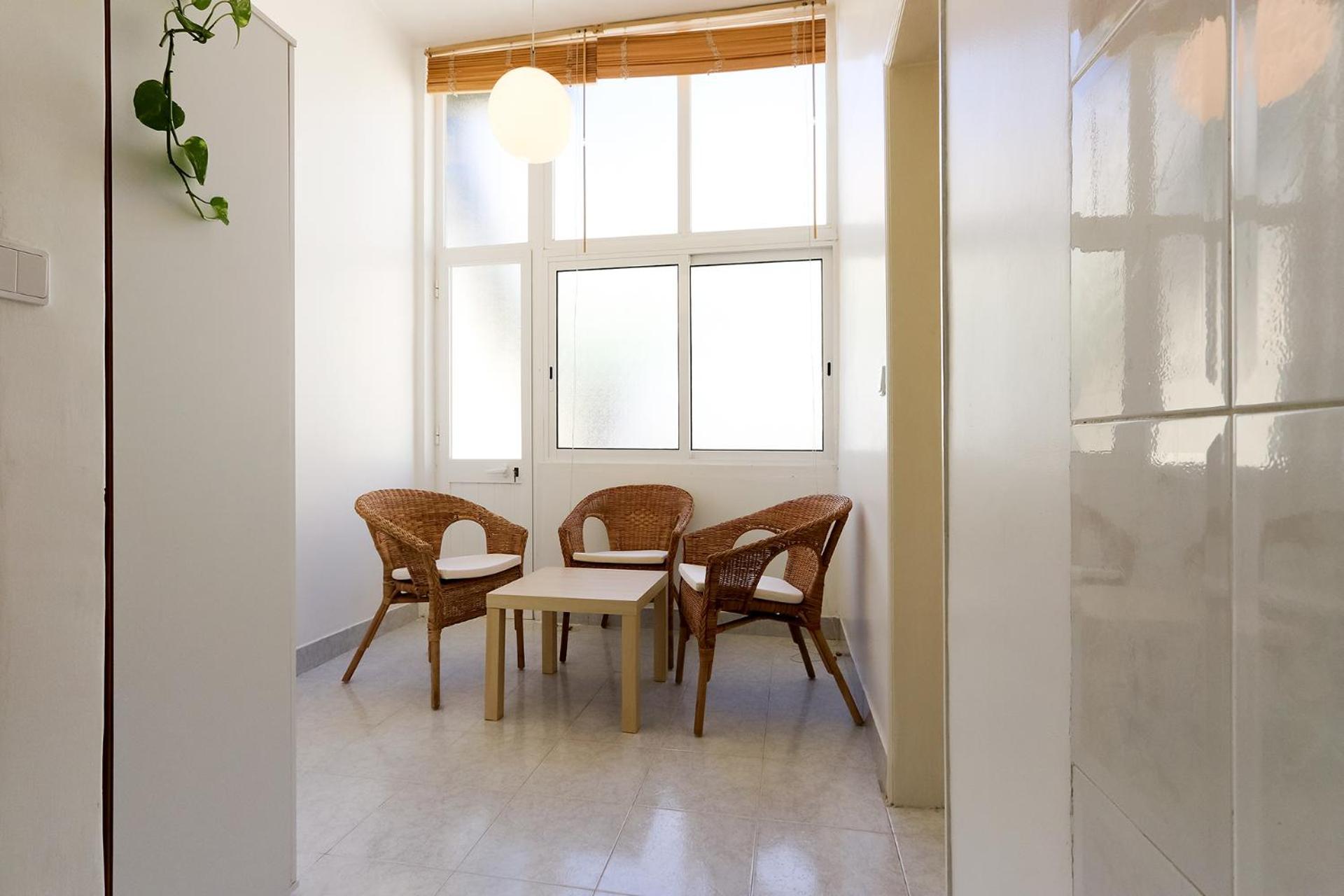 Cozy And Sunny - Anjos, Apartamento