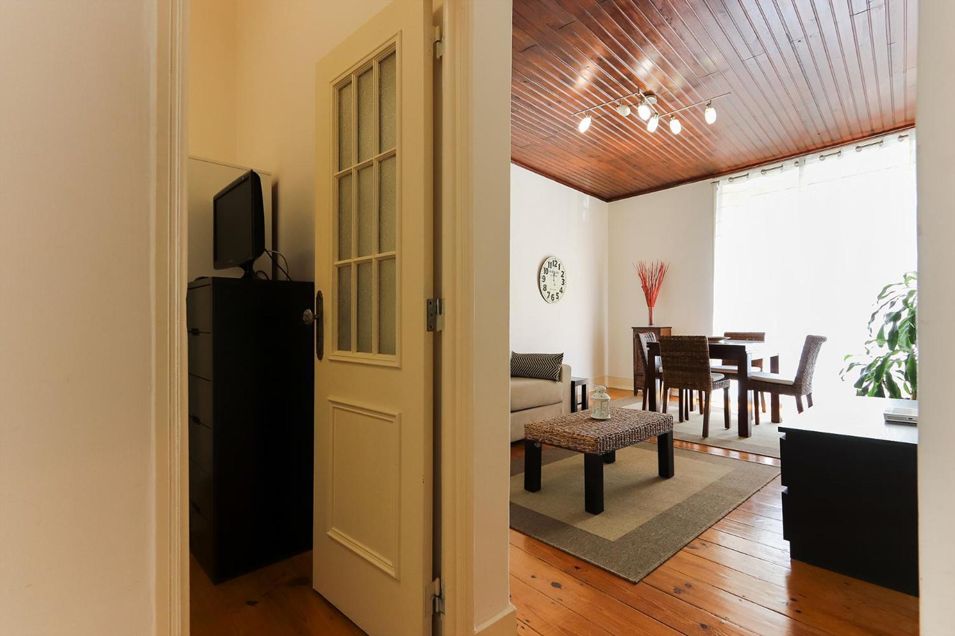 Cozy And Sunny - Anjos, Apartamento