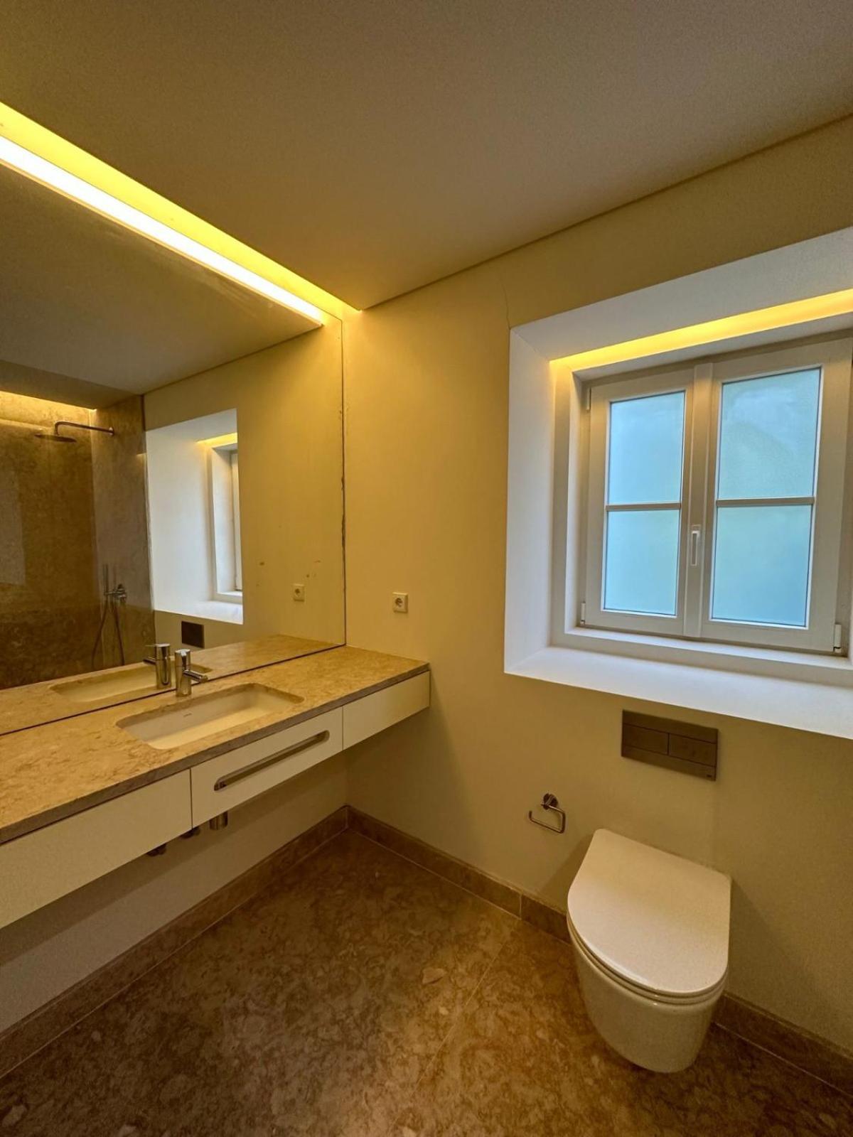 Privade In Baixa With Private Bathroom Lisboa