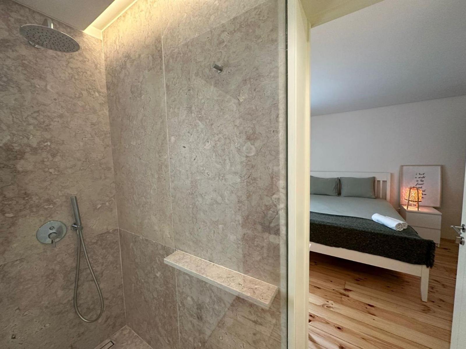 Privade In Baixa With Private Bathroom *