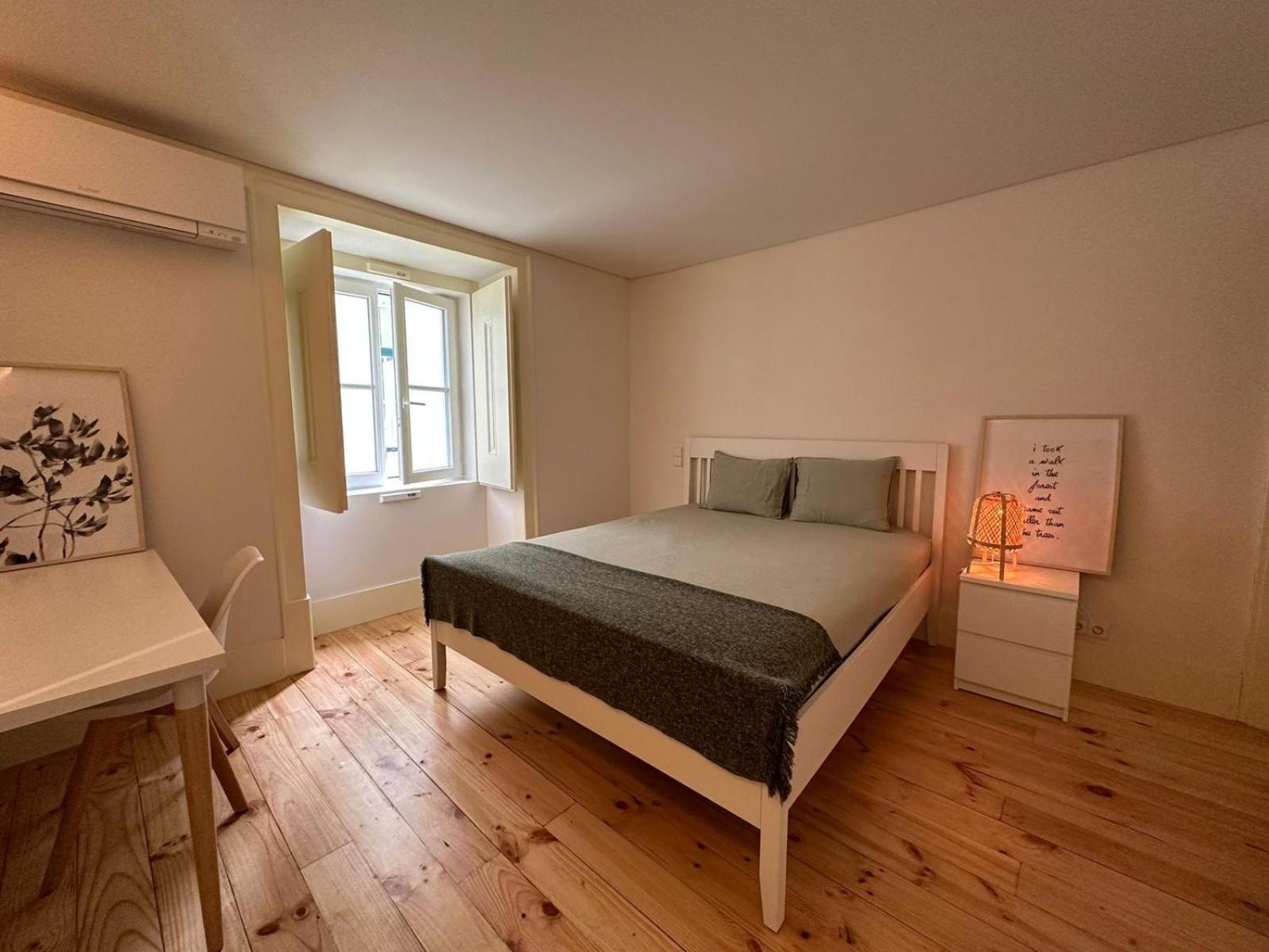 Privade In Baixa With Private Bathroom Habitación en casa particular *