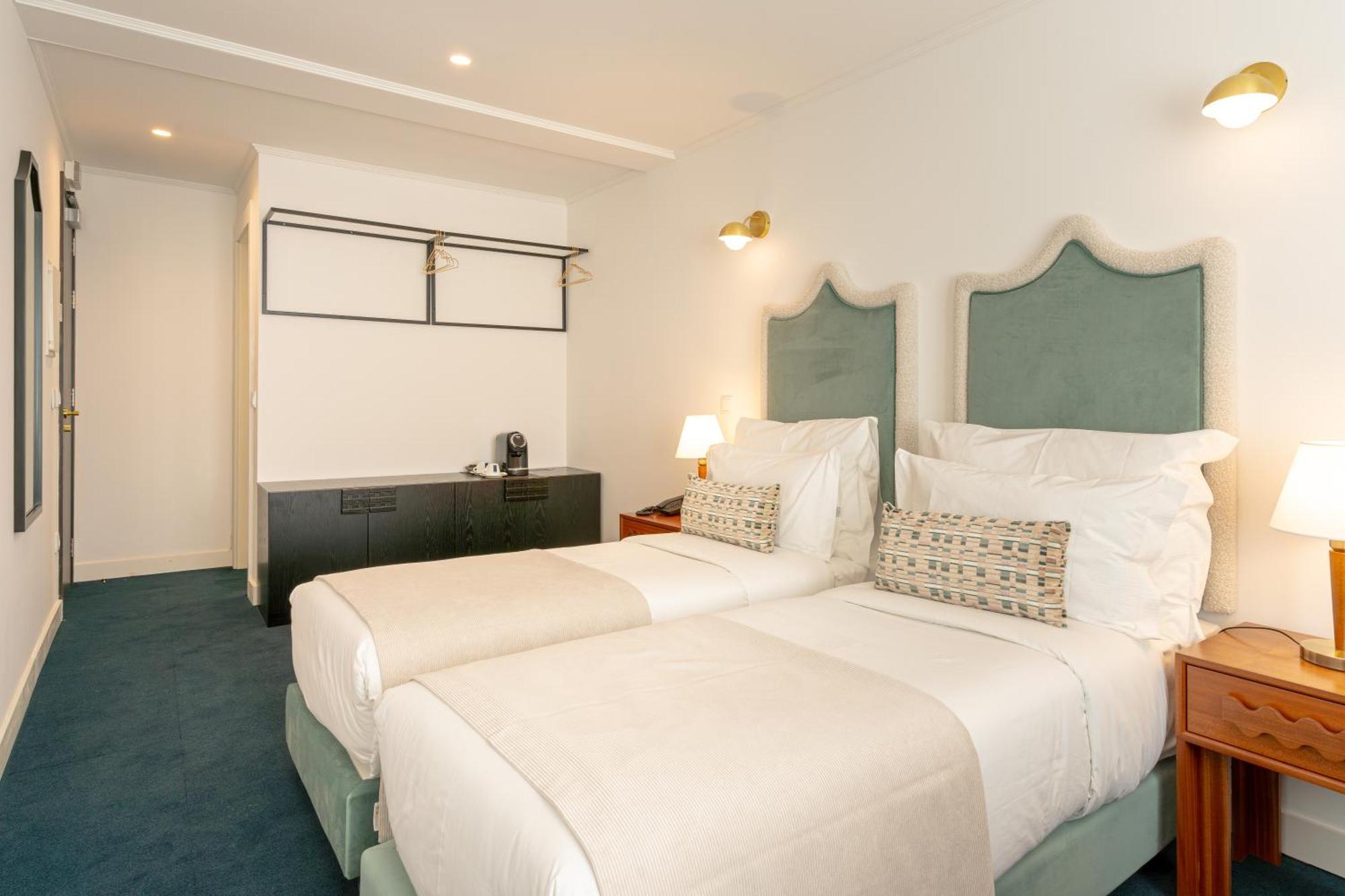 Westlight Madalena Hotel 4*