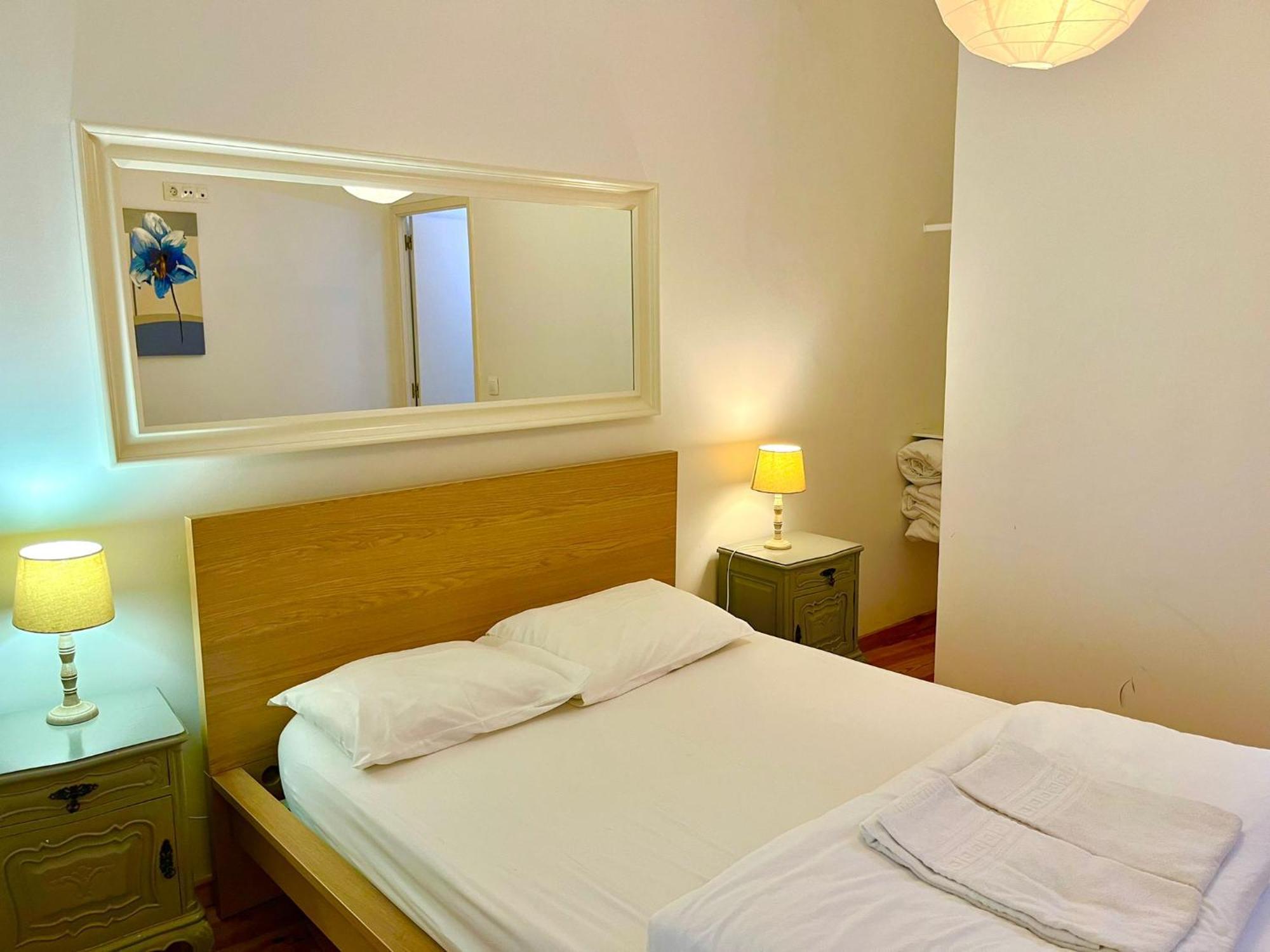 With Terrasse - 3 Bedroom, 3 Bathroom Triplex Lisbon
