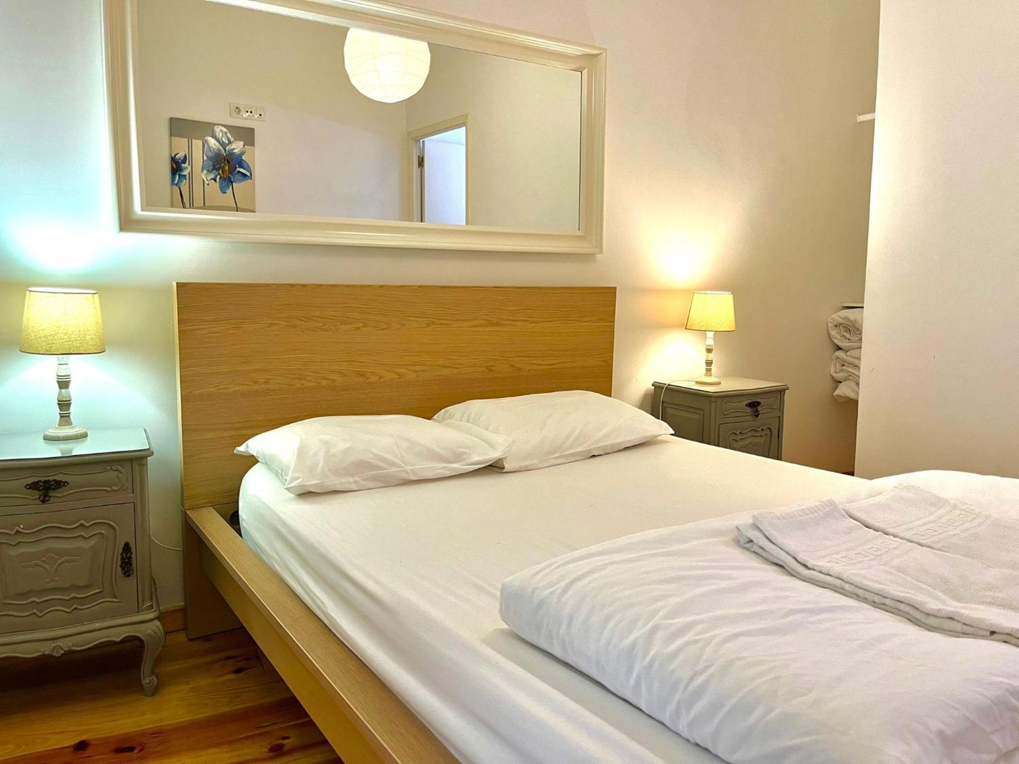 Apartment With Terrasse - 3 Bedroom, 3 Bathroom Triplex *