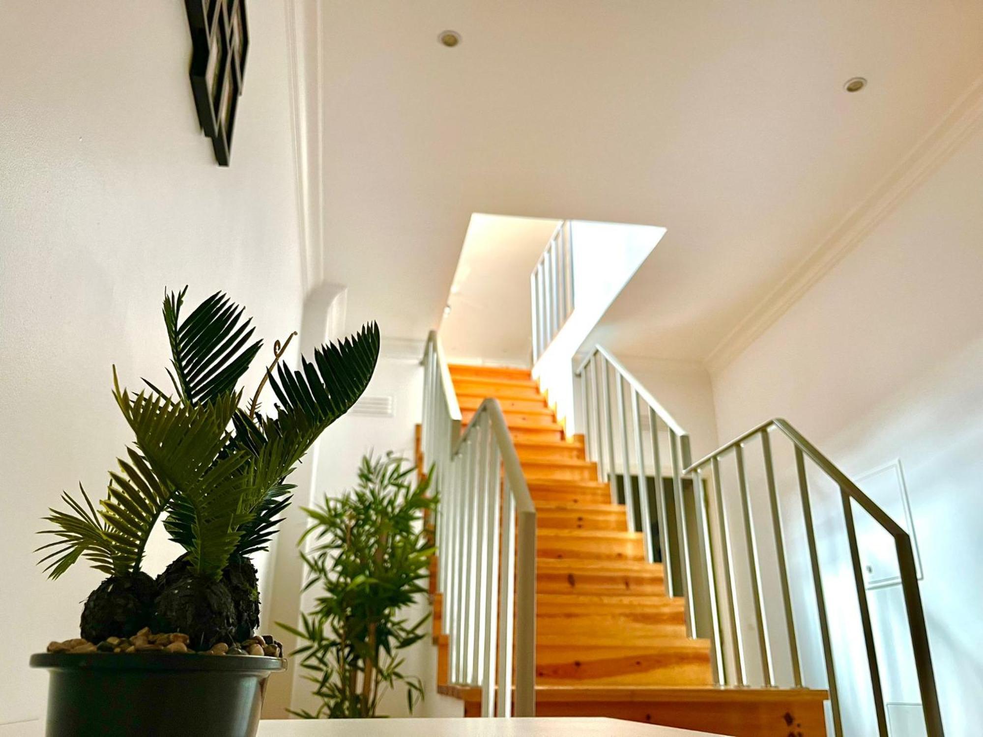 Apartment With Terrasse - 3 Bedroom, 3 Bathroom Triplex Lisbon