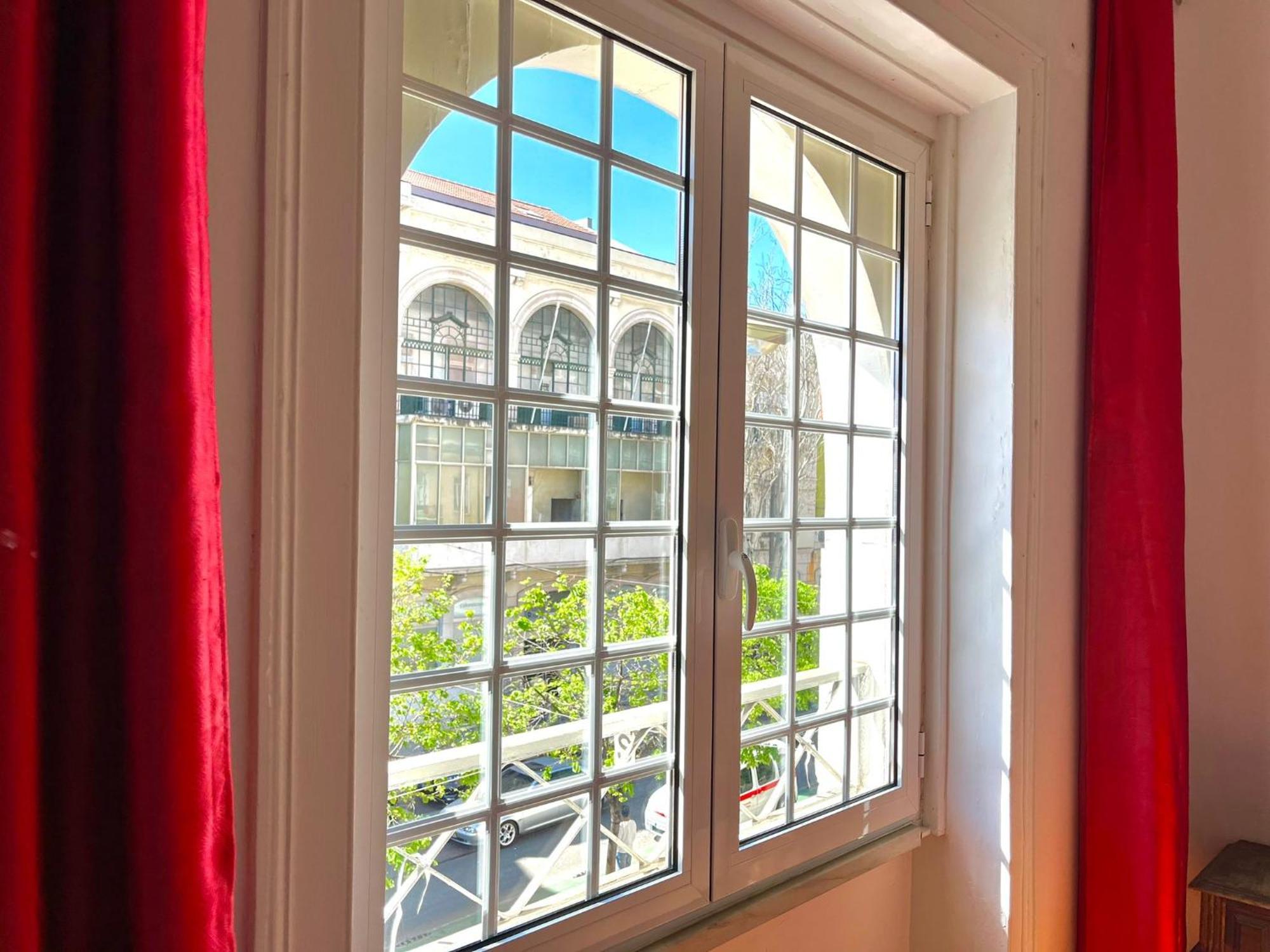 With Terrasse - 3 Bedroom, 3 Bathroom Triplex Lisbon