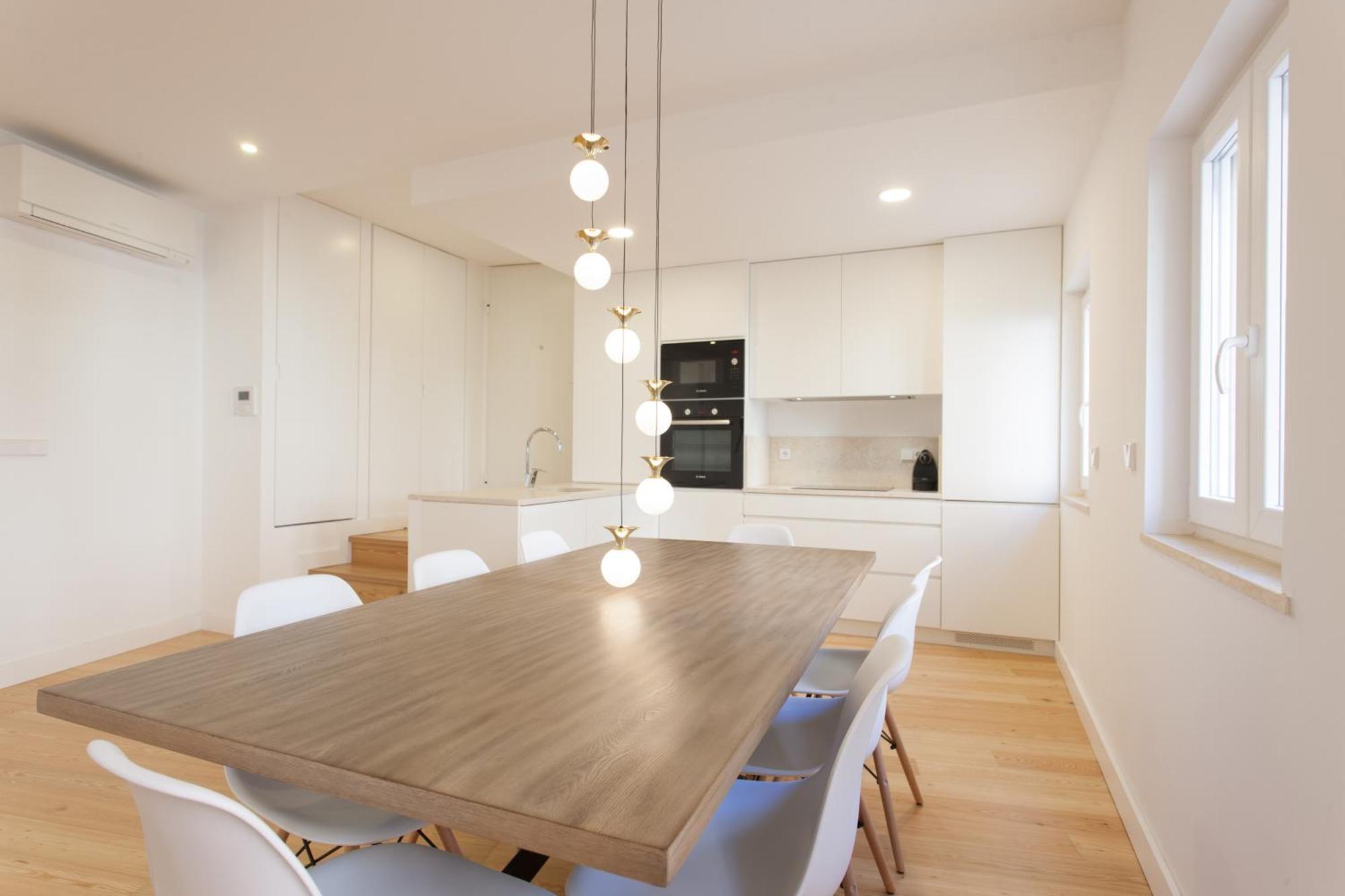 Mouraria Blue Three-bedroom W/ Parking - By Lu Holidays * Lisboa
