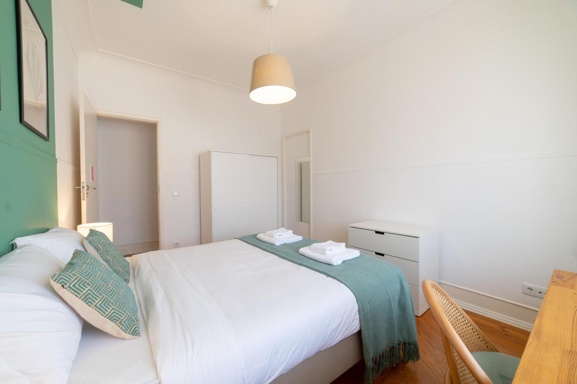 Desterro 2 - Historical Four-bedroom Lisboa