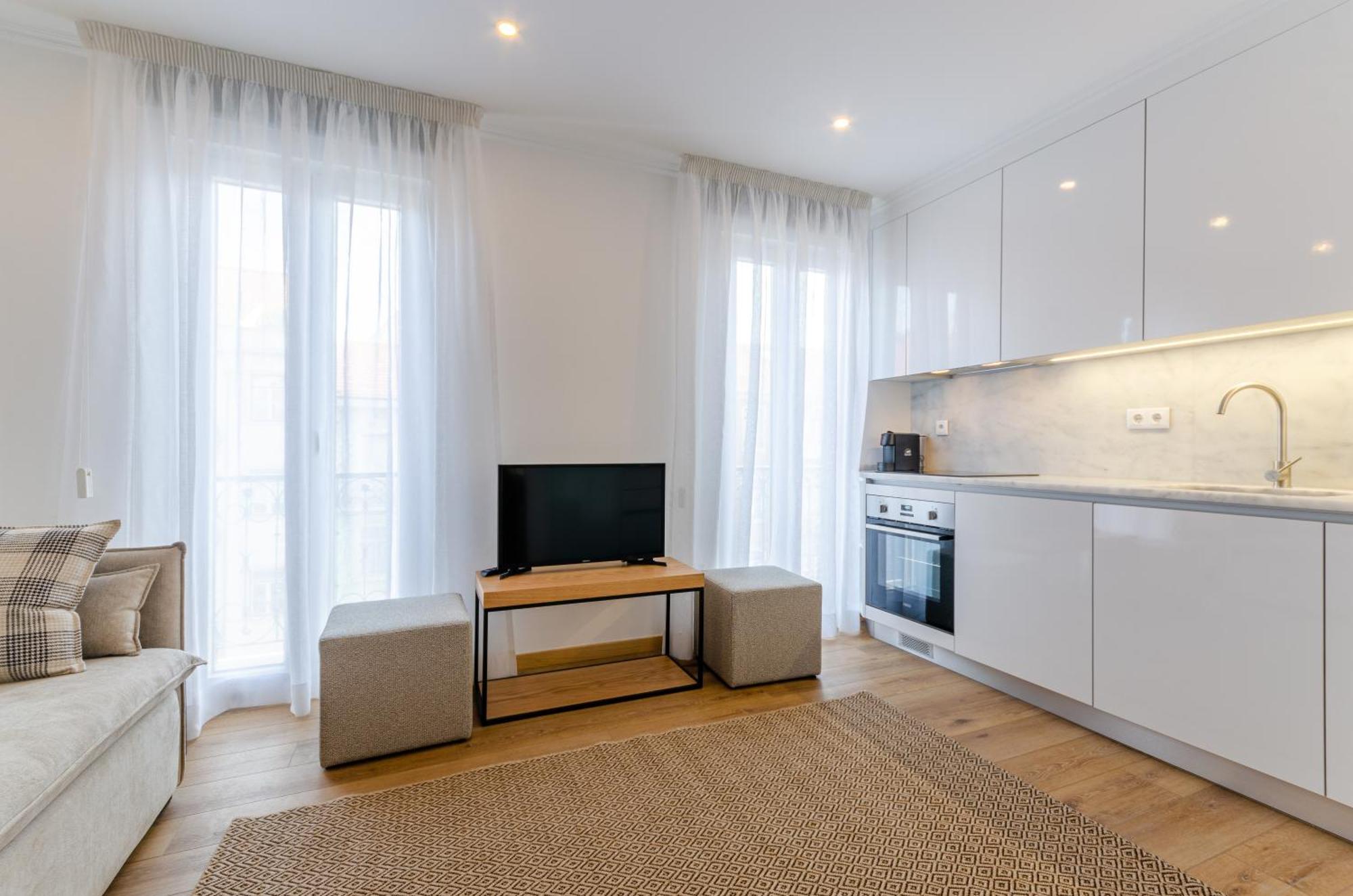 Apartamento Morais Soares 131 *