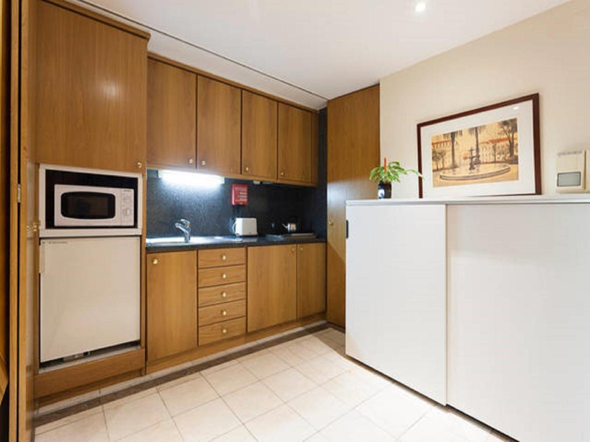 In The Heart Of Lisbon-altis Apartamento Lisboa