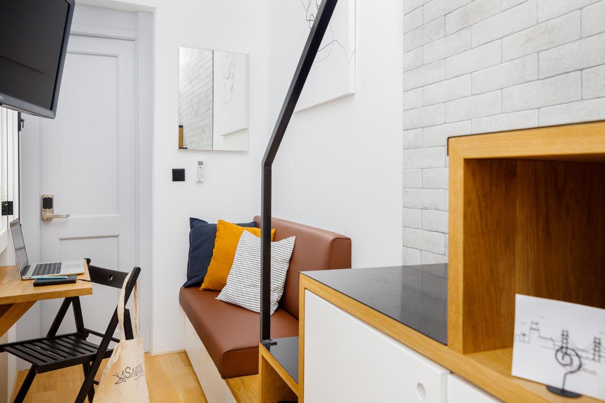 Saudade Micro Loft - Santos * Lisboa