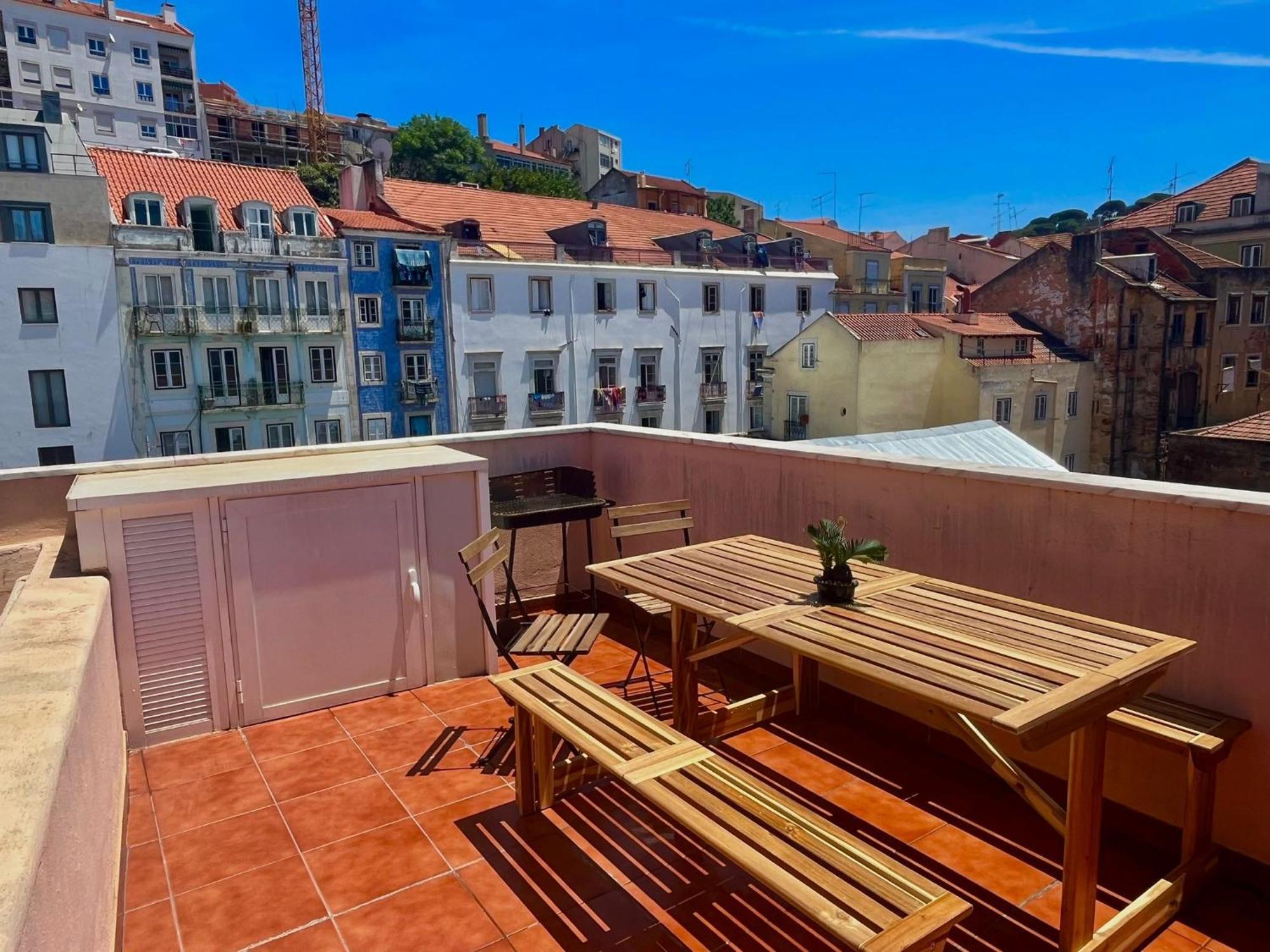With Terrasse - 3 Bedroom, 3 Bathroom Triplex * Lisbon