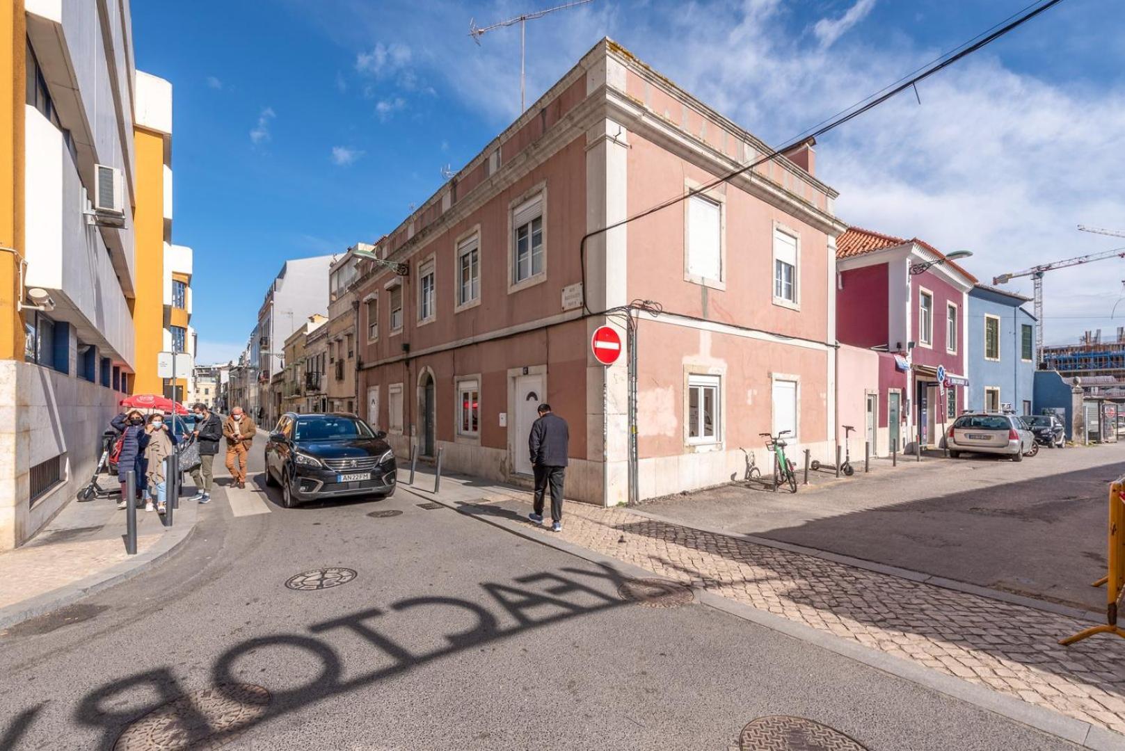 Apartamento Guestready - Colourful And Modern Lxfactory