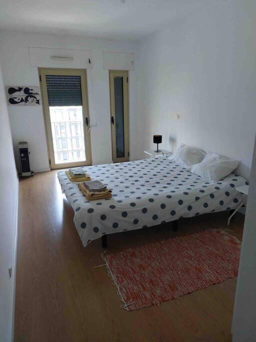Apartamento Modern And Spacious In *
