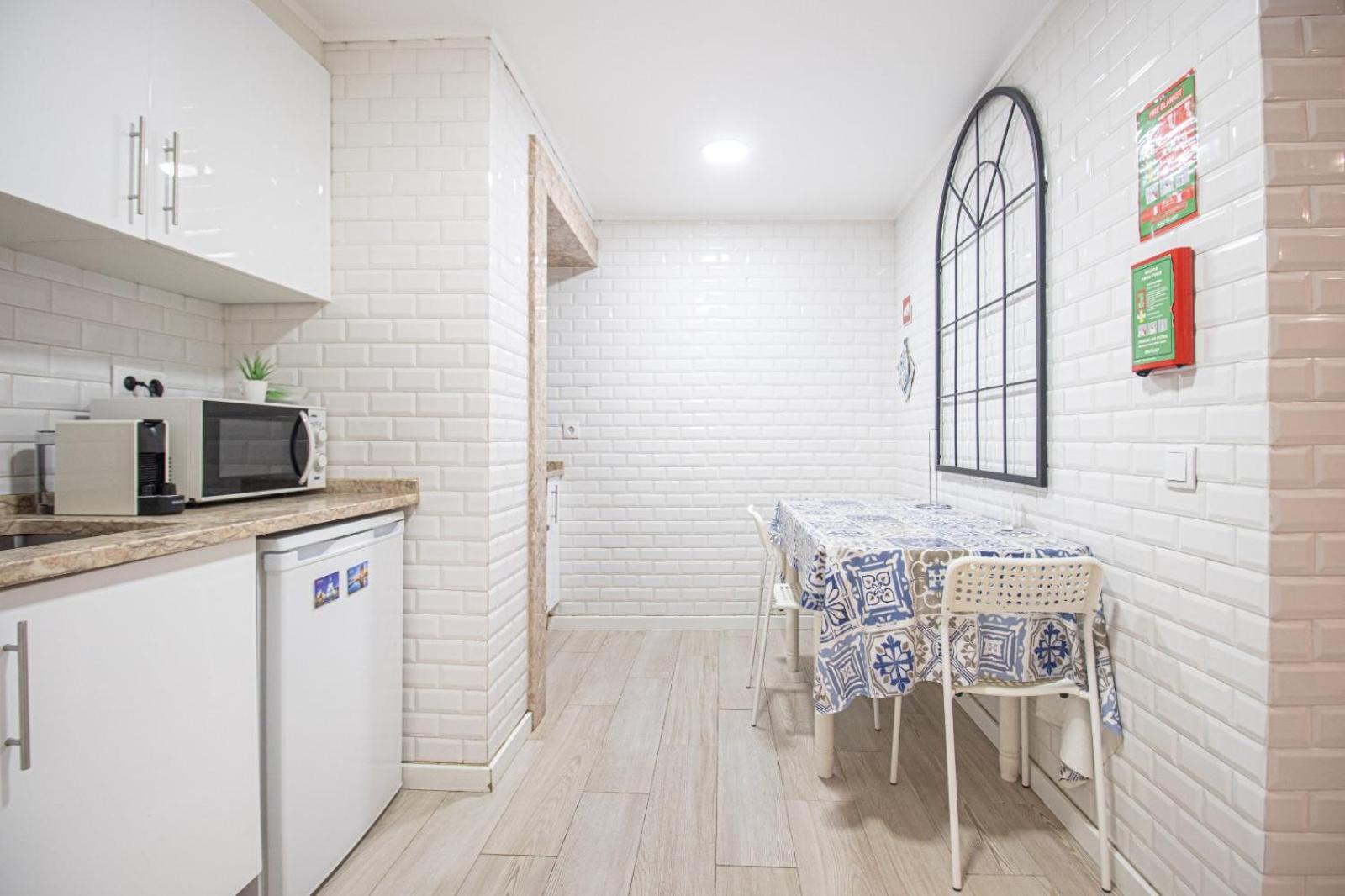 Fernando Lemos Estudio Apartamento *