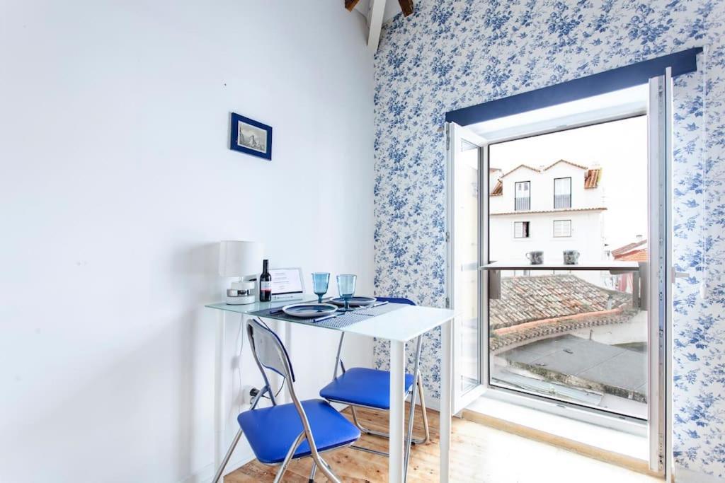 Apartamento Alfama I, Eco-penthouse With View & French Balcony *
