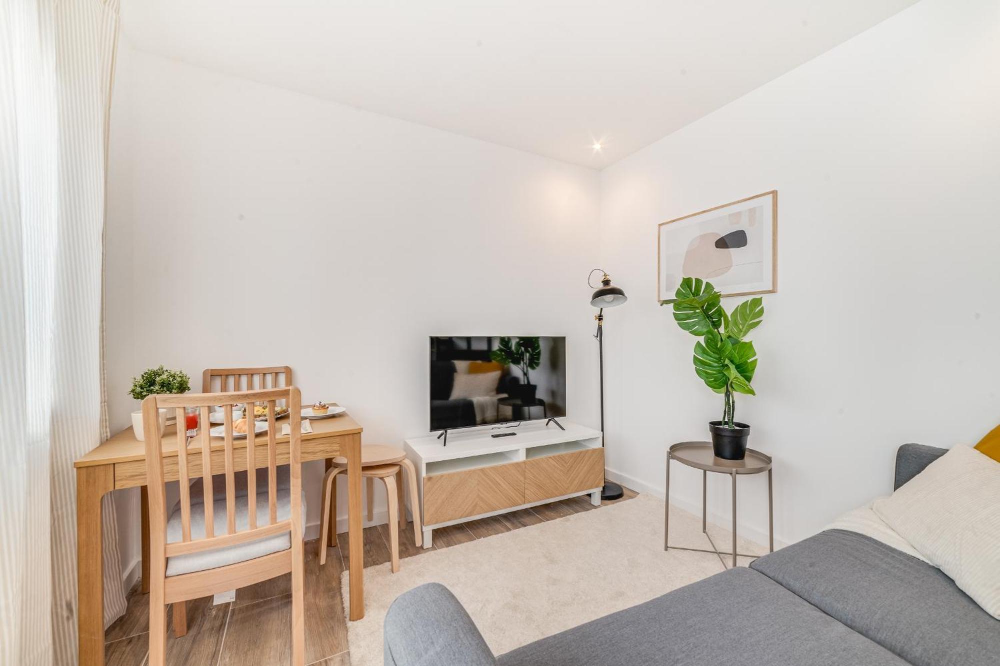 Campolide Duplex Apartamento