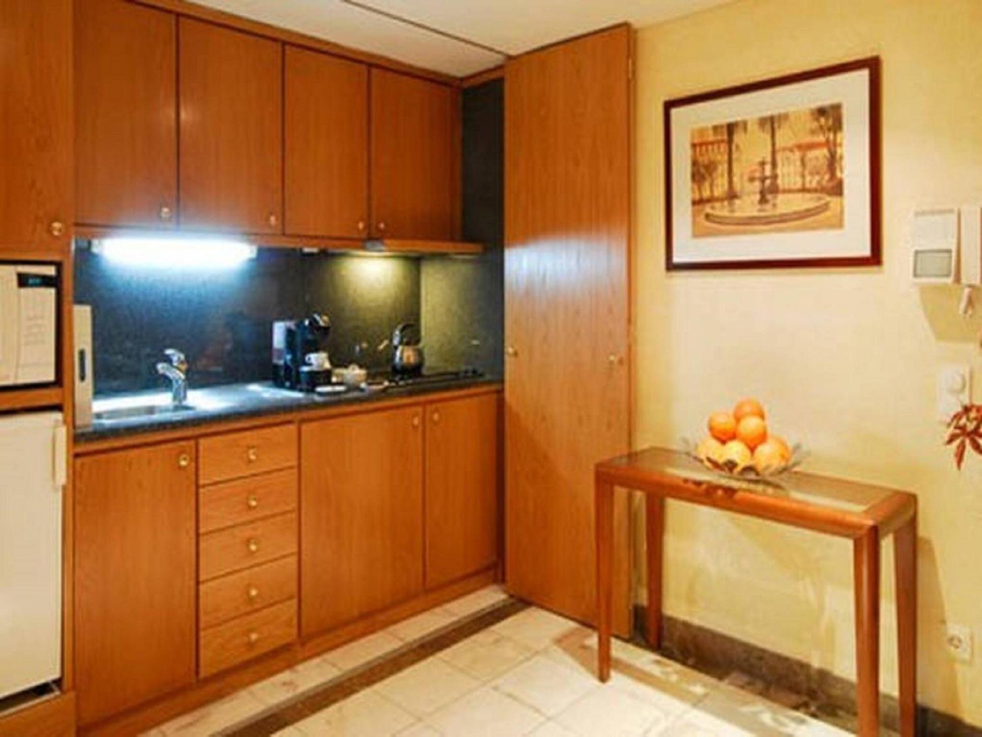 In The Heart Of Lisbon-altis Apartamento *