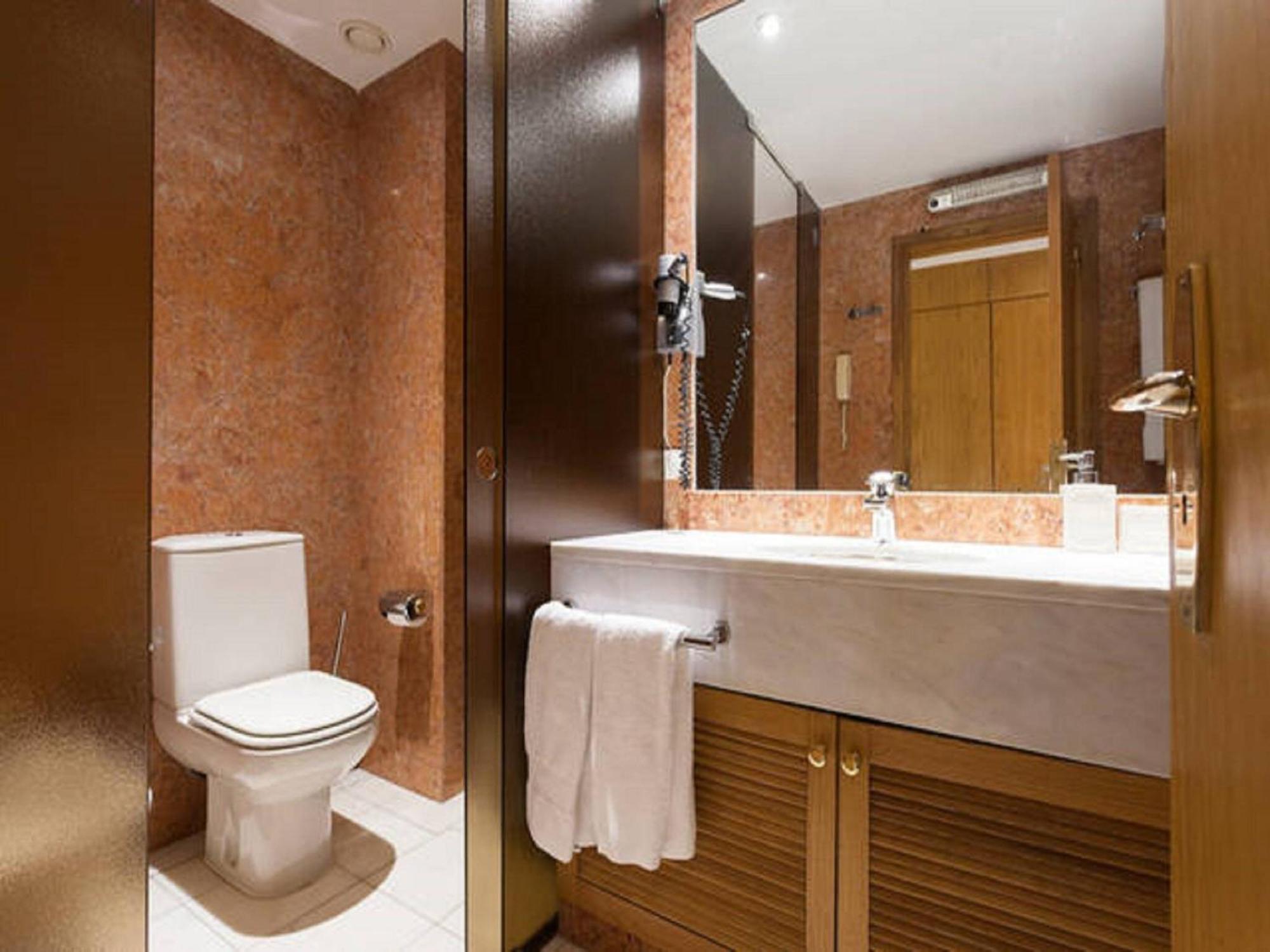In The Heart Of Lisbon-altis Apartamento Lisboa