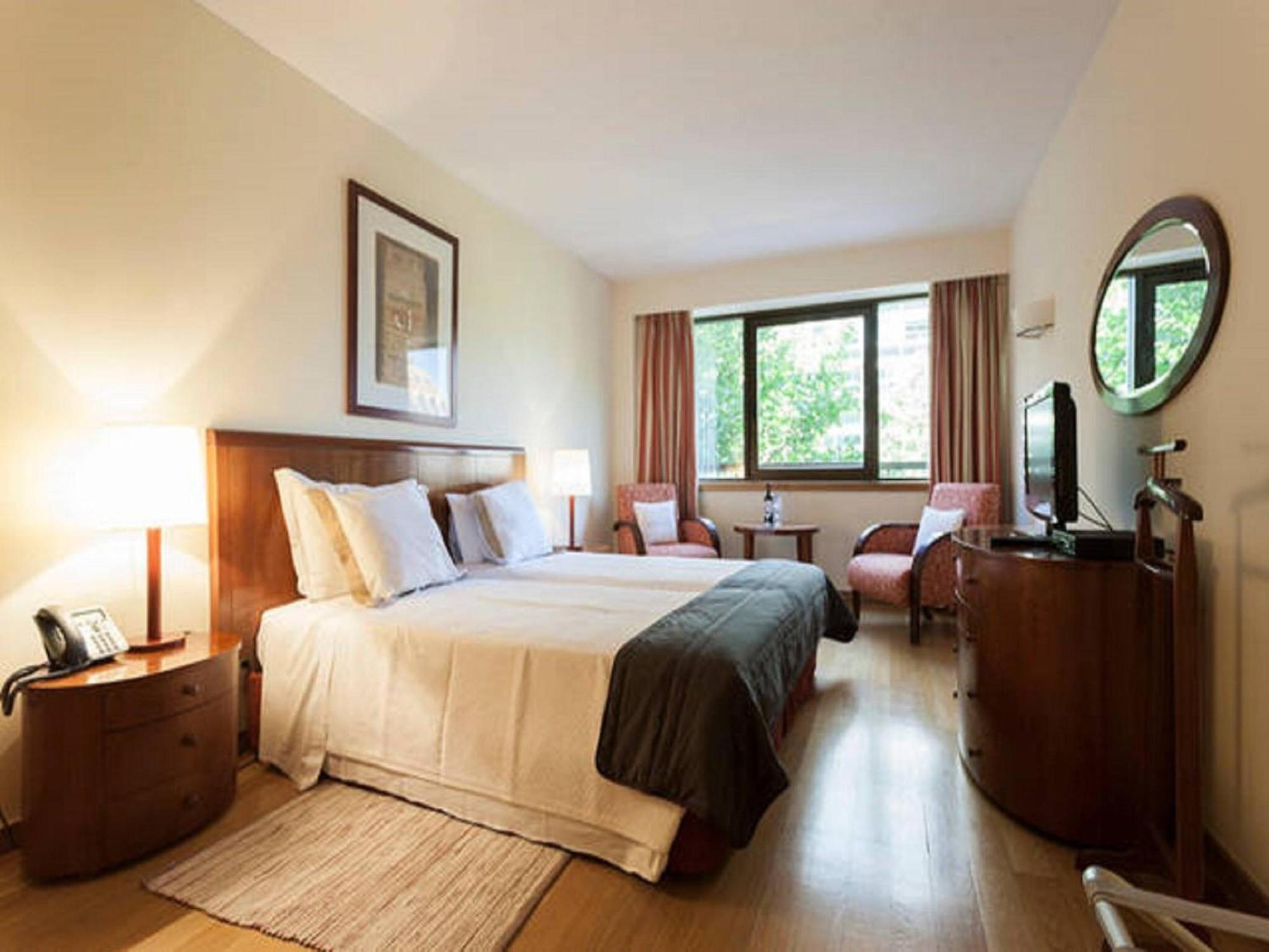 In The Heart Of Lisbon-altis Apartamento Lisboa