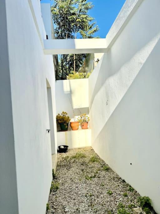 Apartamento Renovated With Small Garden In Ajuda *