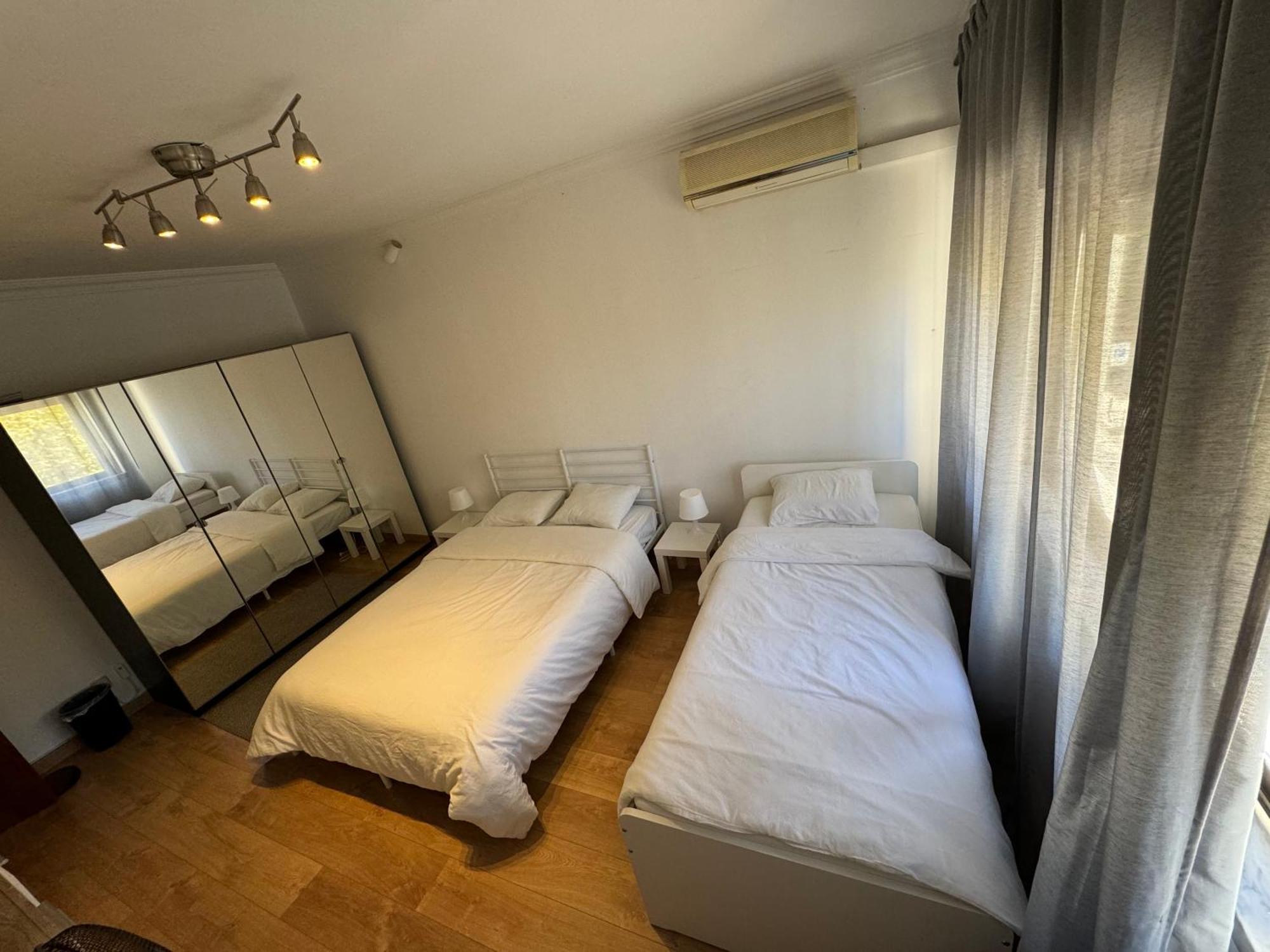 Guest house Oriente Station Airport *