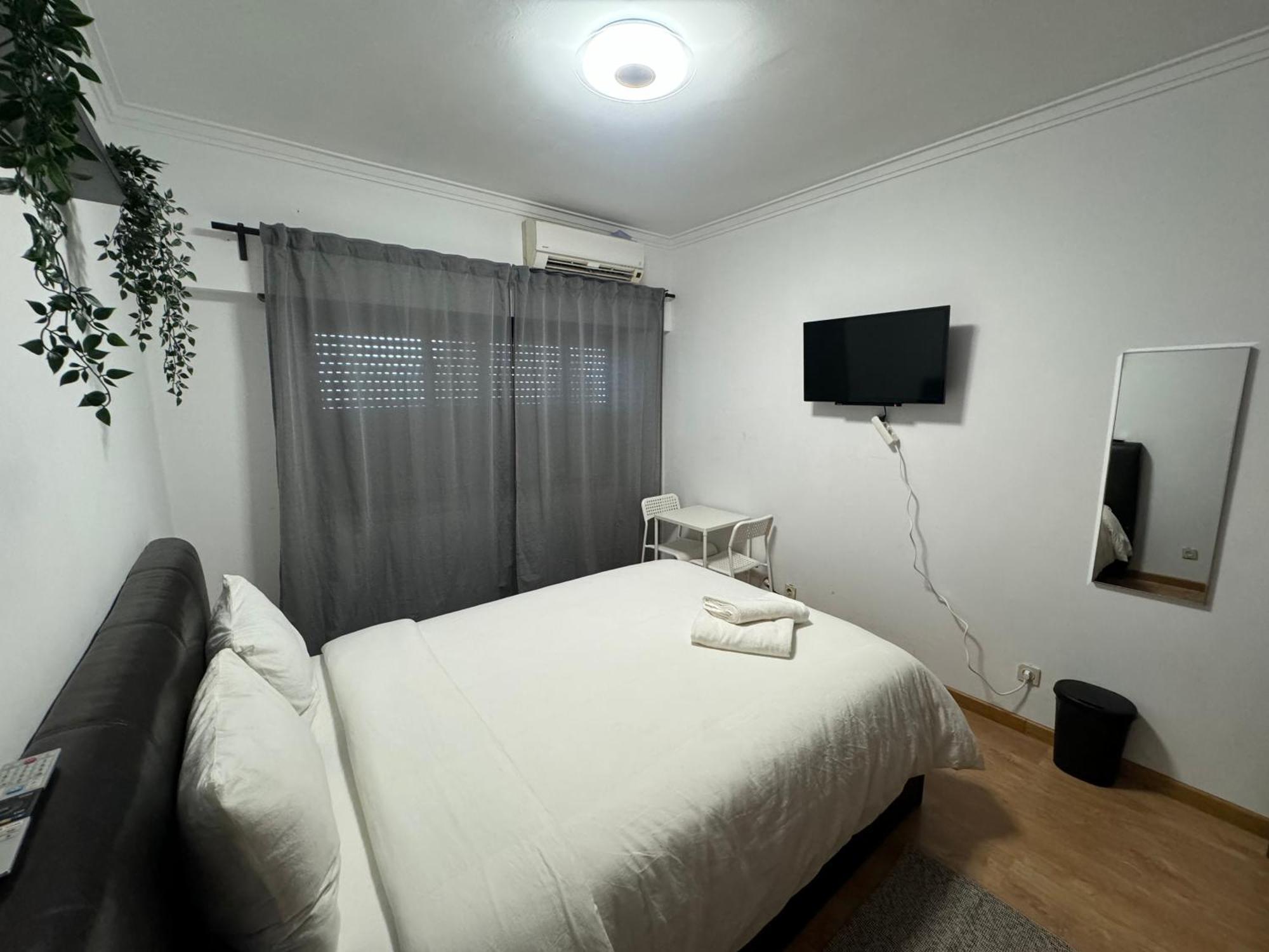 Guest house Oriente Station Airport *