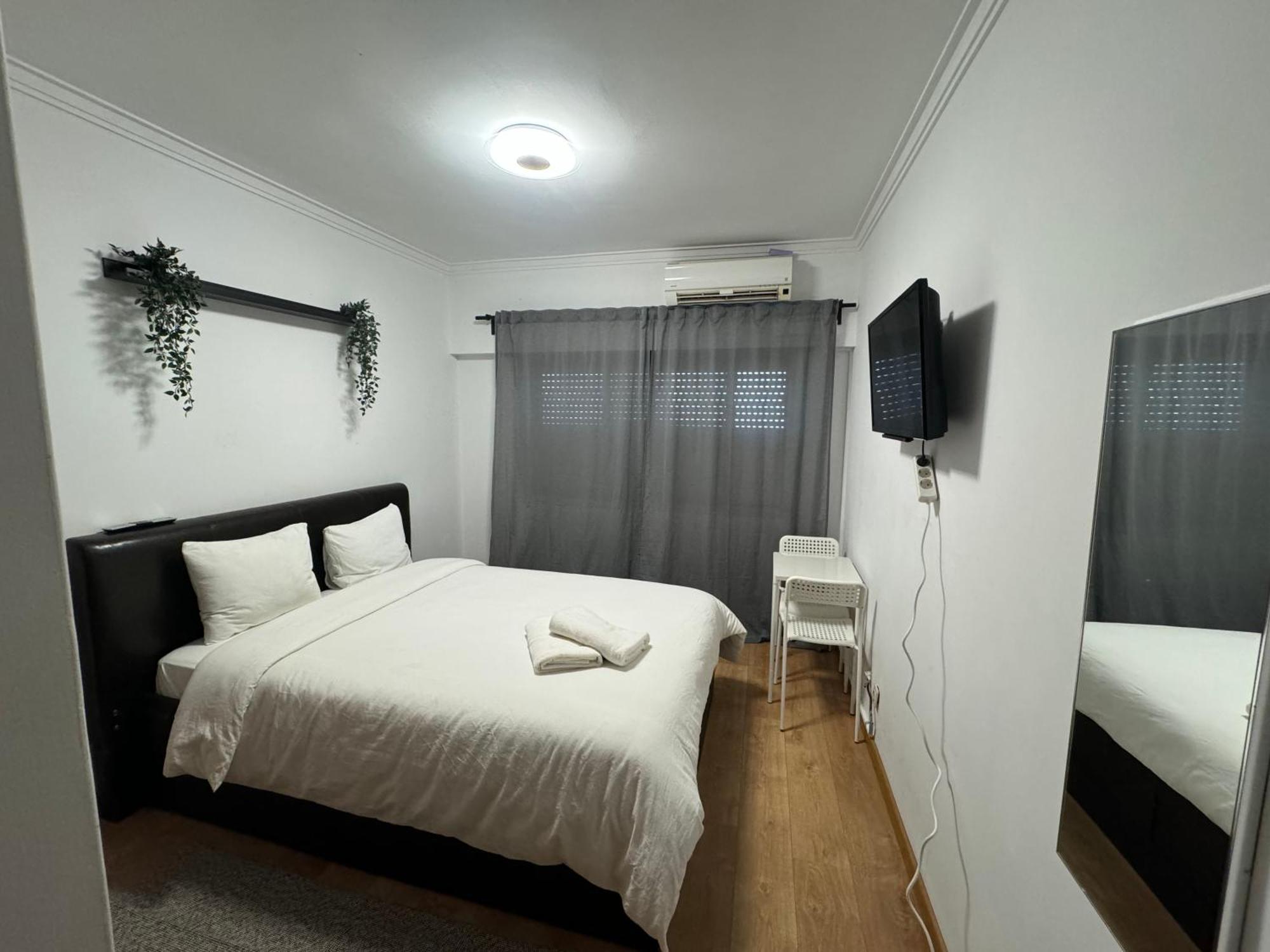Guest house Oriente Station Airport Lisbon