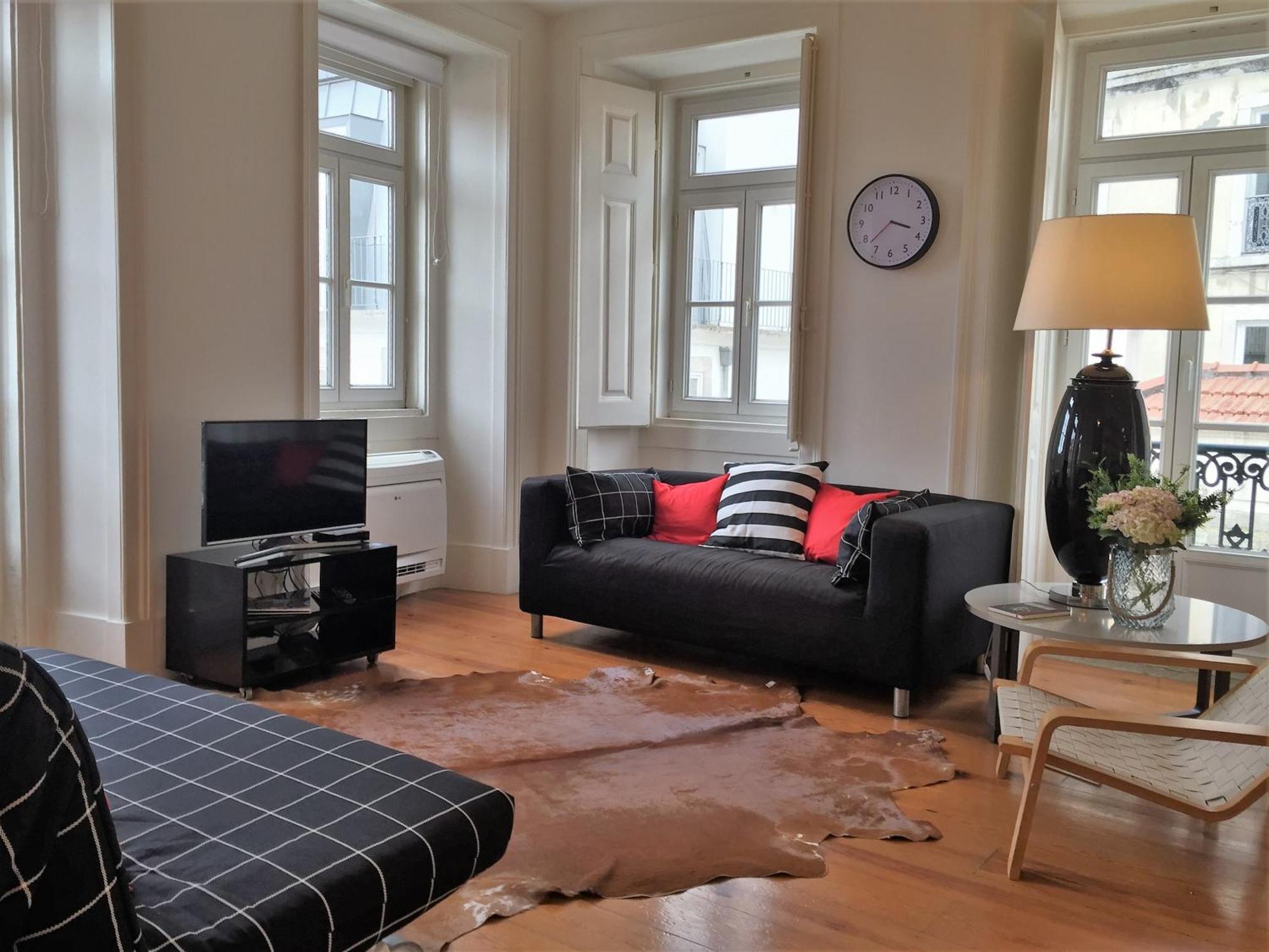 Apartamento B2 Beautiful Sunny Loft Bairro Alto - Bica Lisboa