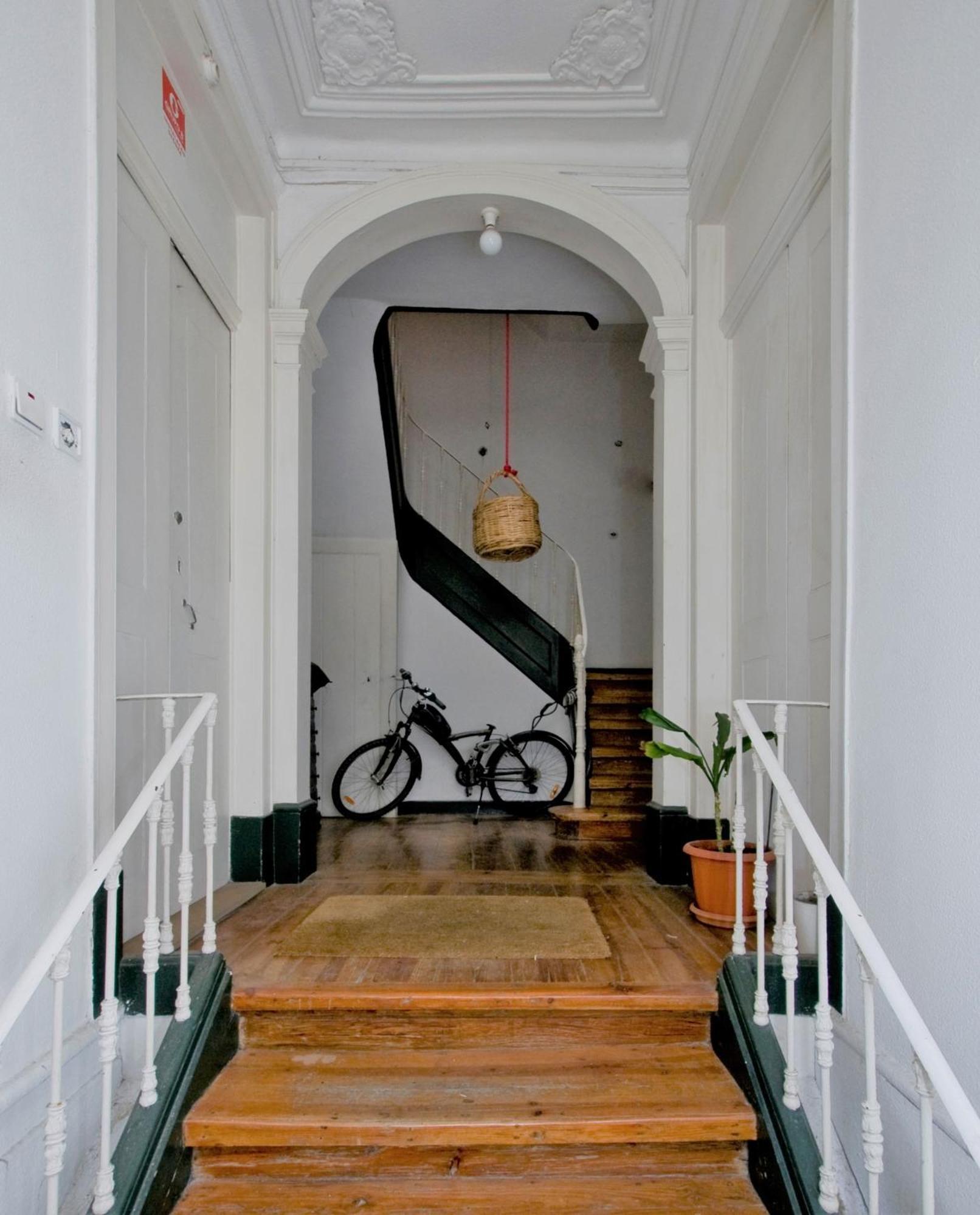 B2 Beautiful Sunny Loft Bairro Alto - Bica *