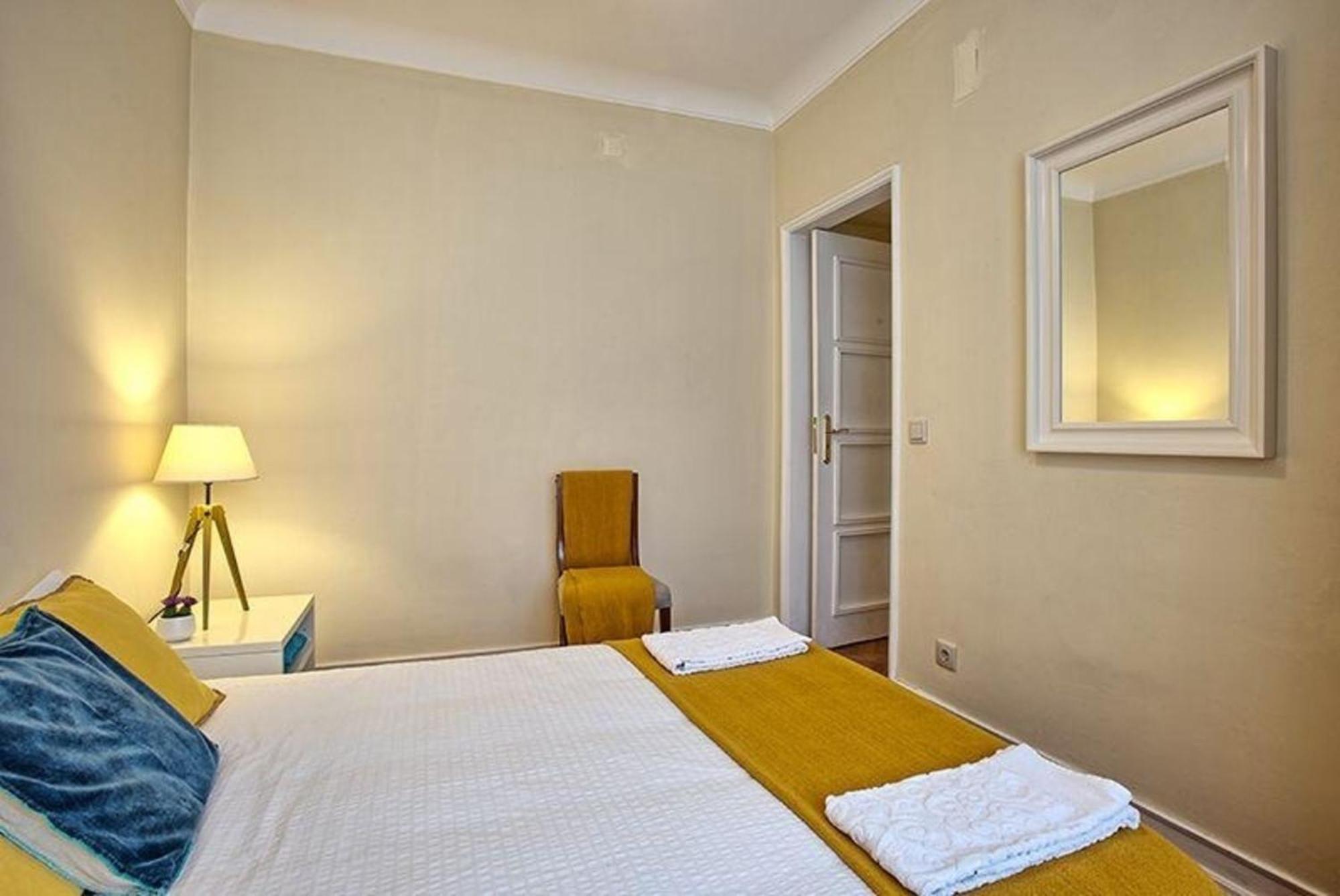 Studio Fuer 9 Personen Und 1 Kind In Lissabon, Regio De Costa De Apartamento *