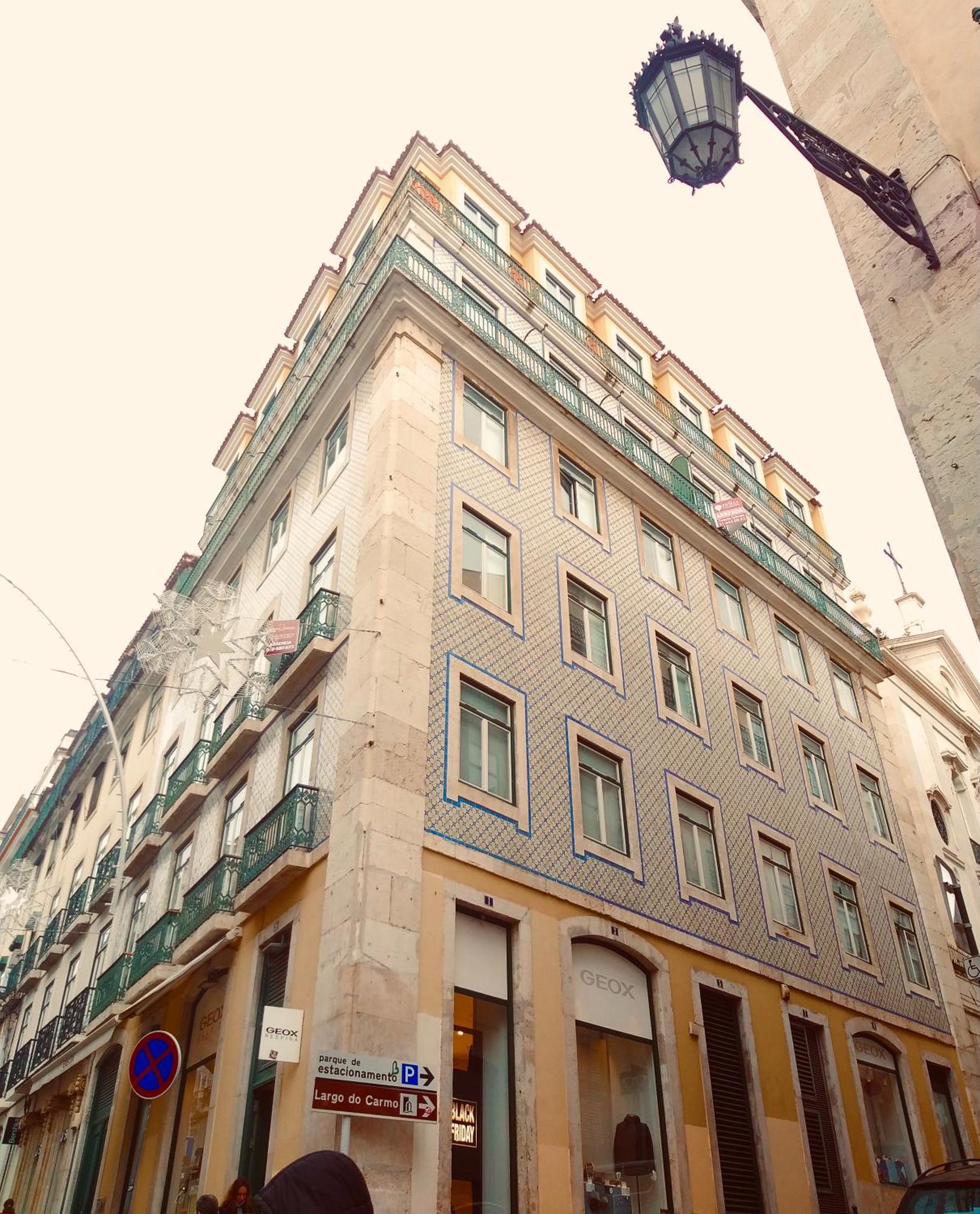 Stunning Luxury In Chiado 1br
