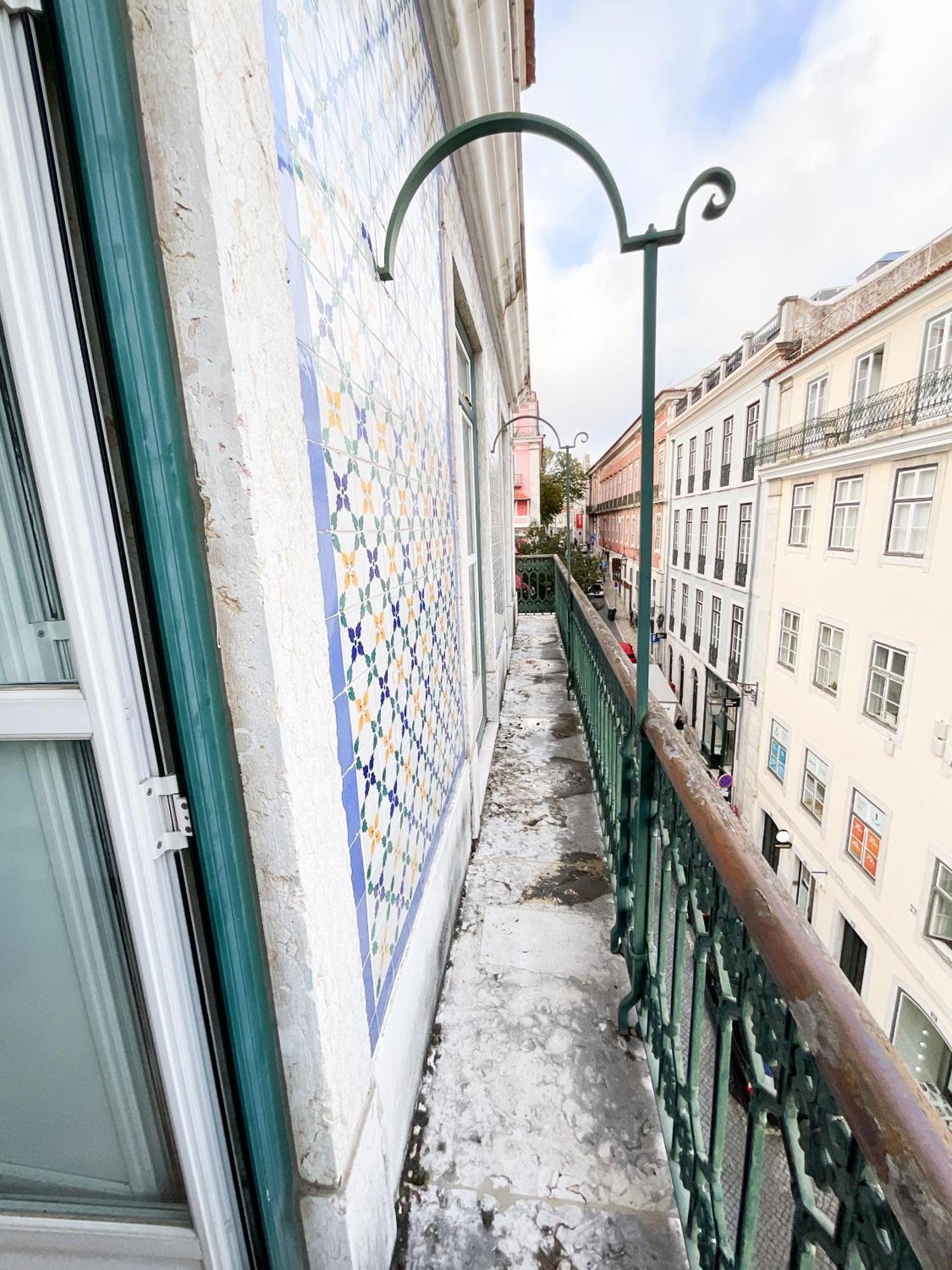 Stunning Luxury In Chiado 1br Apartamento *
