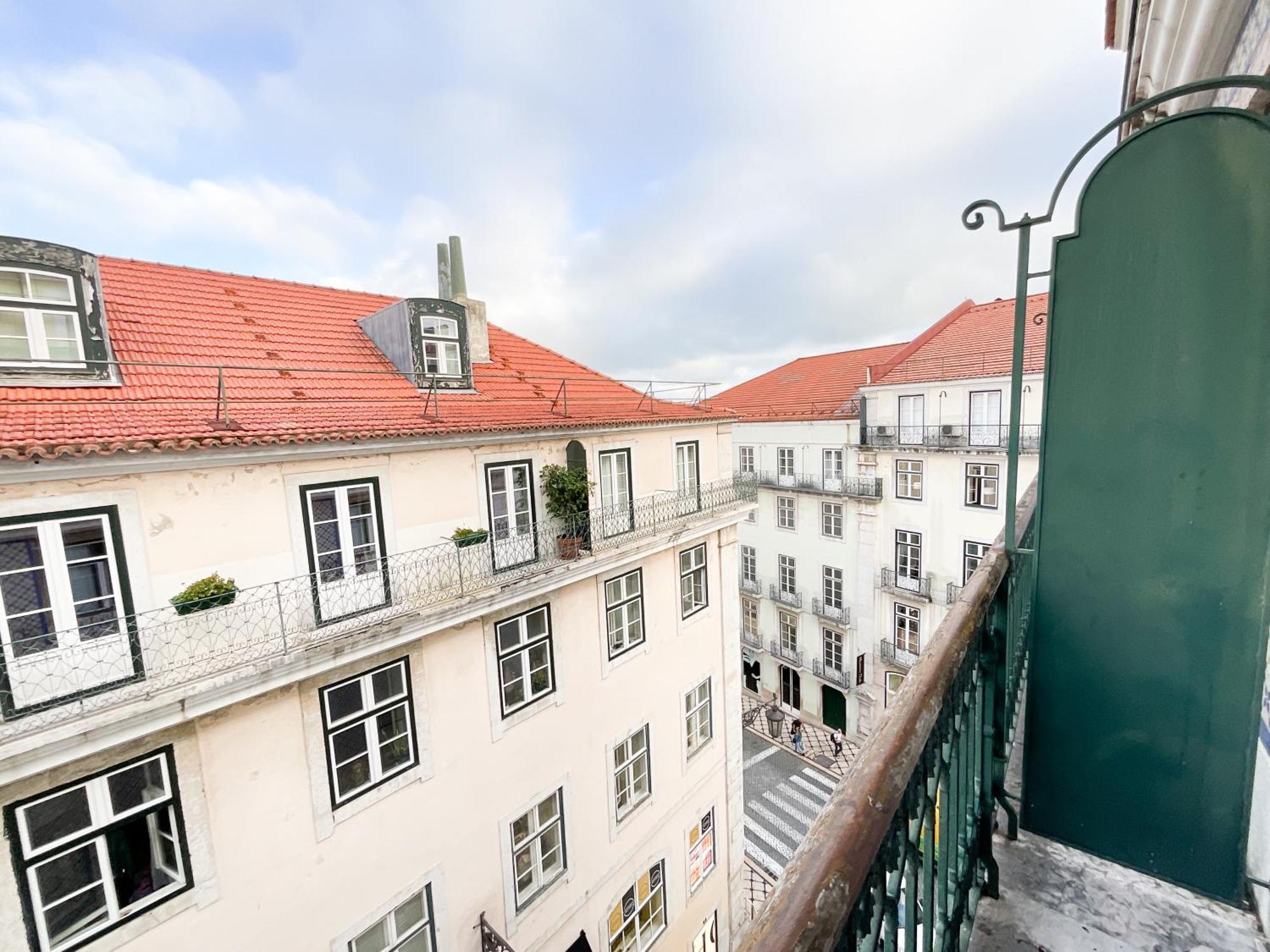 Stunning Luxury In Chiado 1br Lisboa