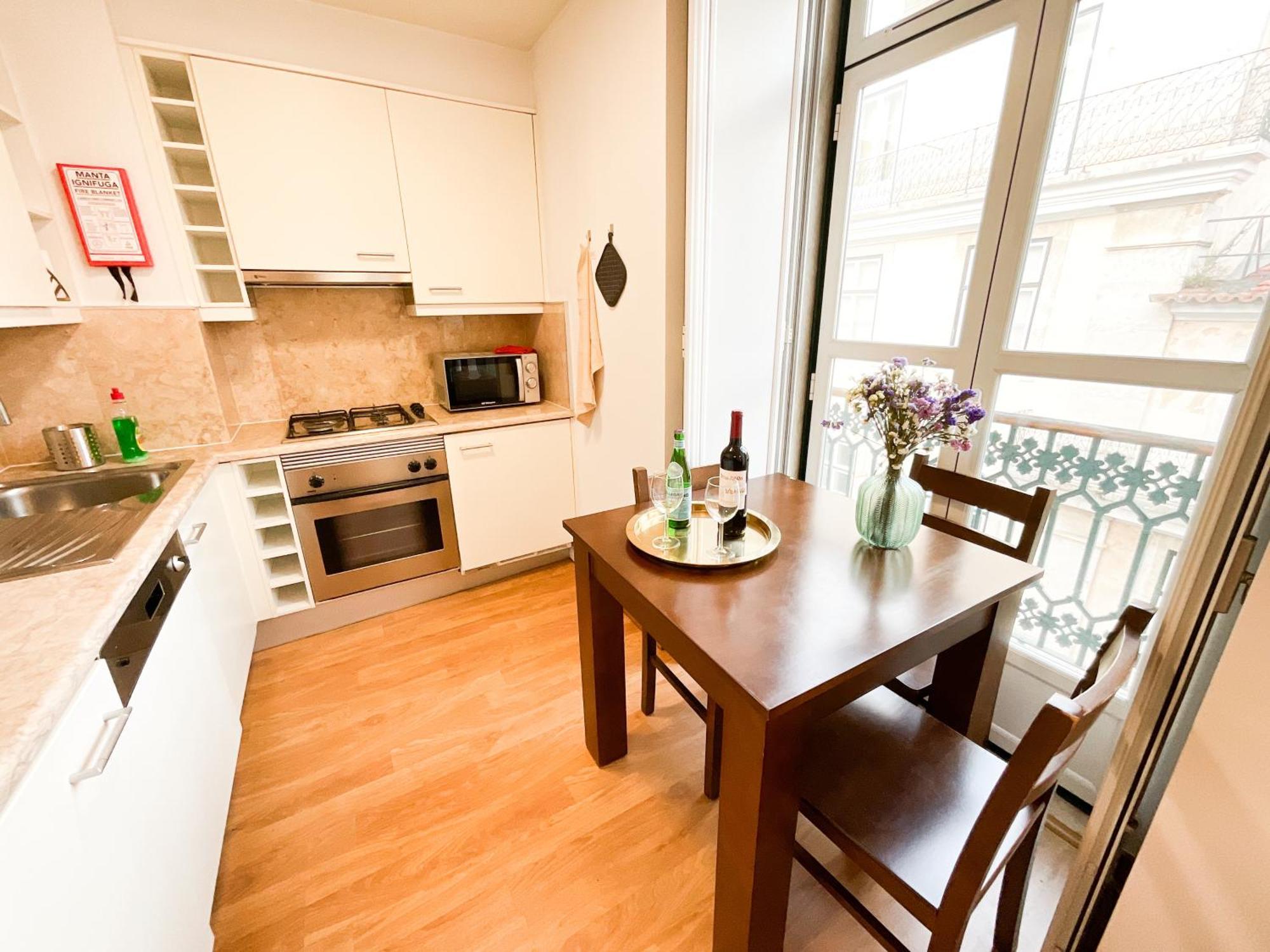 Stunning Luxury In Chiado 1br Apartamento *