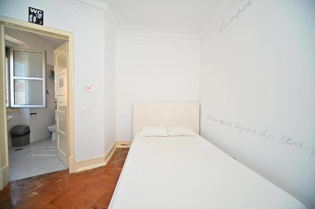 Brothers Place * Lisbon