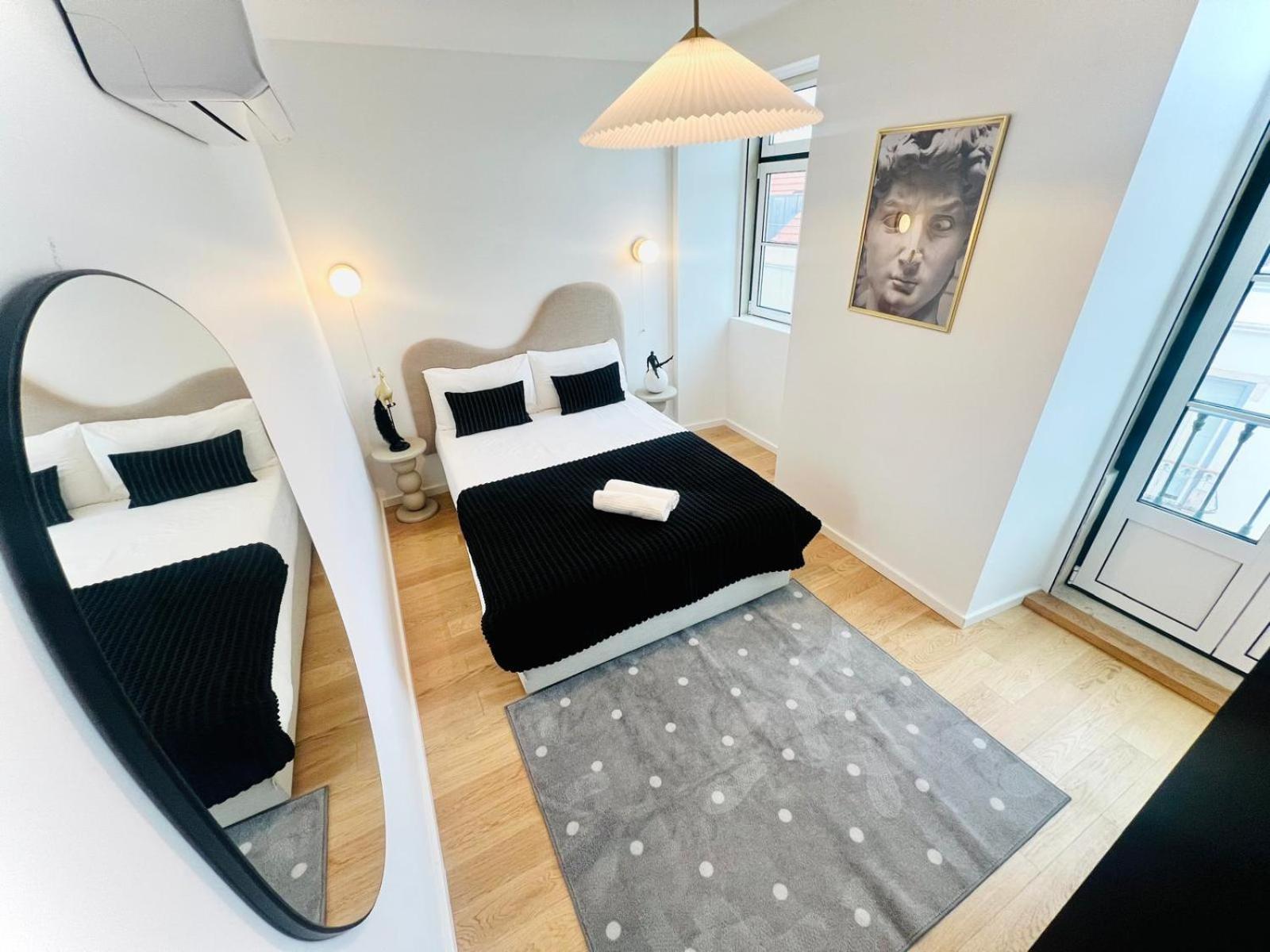 Pink House Beautiful 2 Bedroom Flat In Center Apartamento Lisboa