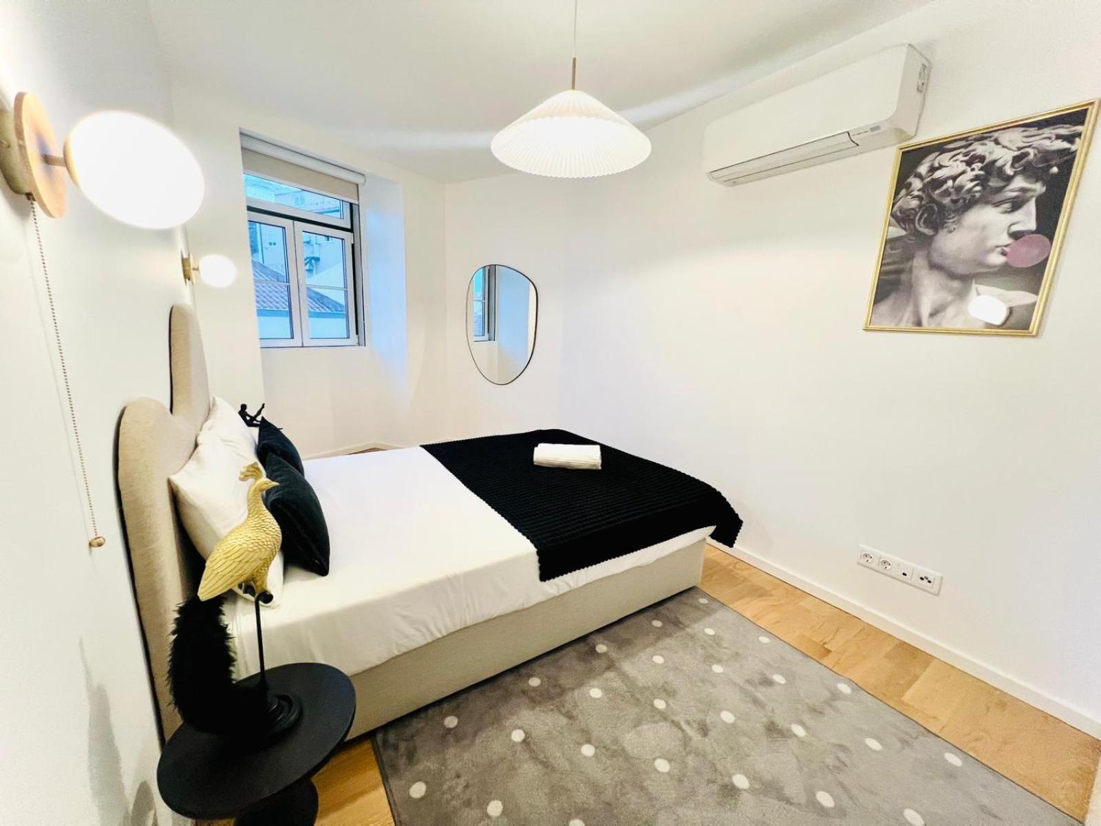 Pink House Beautiful 2 Bedroom Flat In Center Lisboa