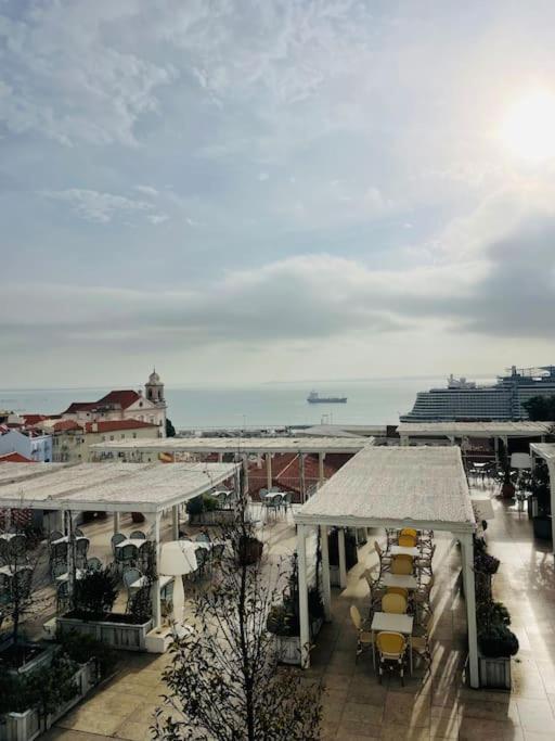 Alfama Fado No Coracao De * Lisboa
