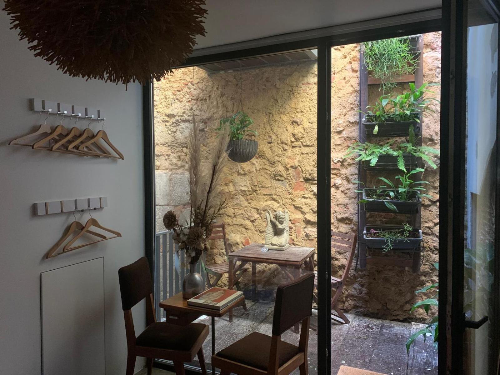 Old Stables Chiado - 2 Bedroom In The Heart Of Apartamento *