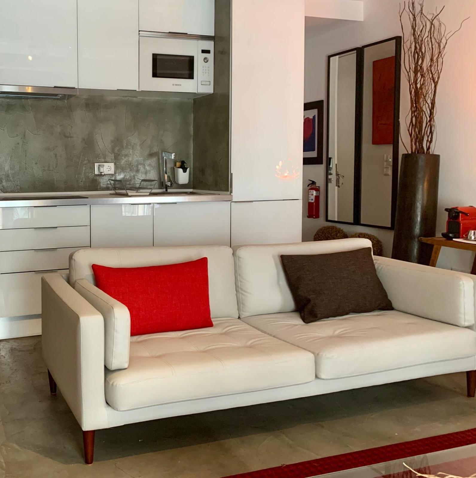 Old Stables Chiado - 2 Bedroom In The Heart Of Apartamento