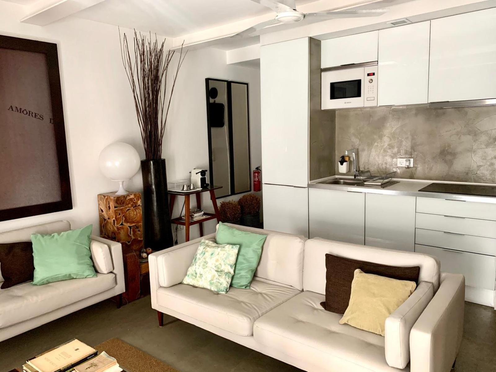 Old Stables Chiado - 2 Bedroom In The Heart Of Lisboa