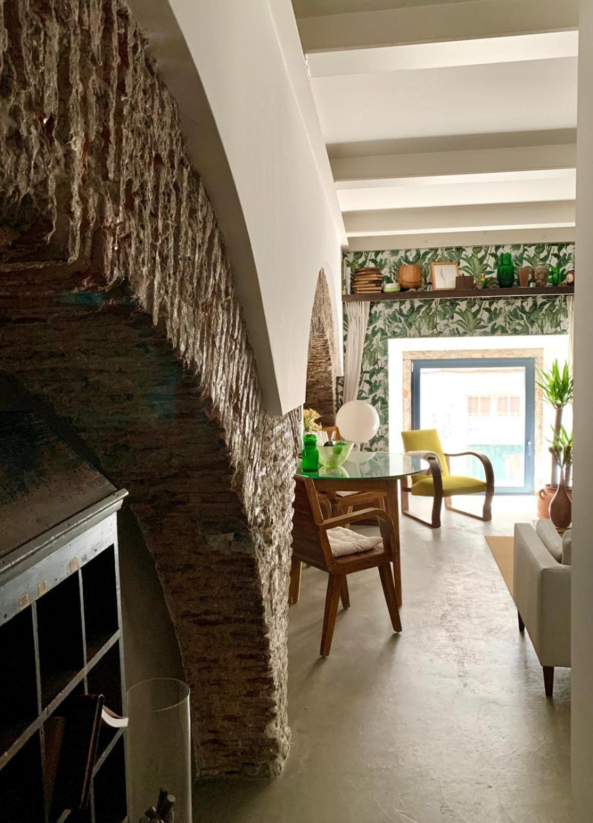 Old Stables Chiado - 2 Bedroom In The Heart Of Lisboa