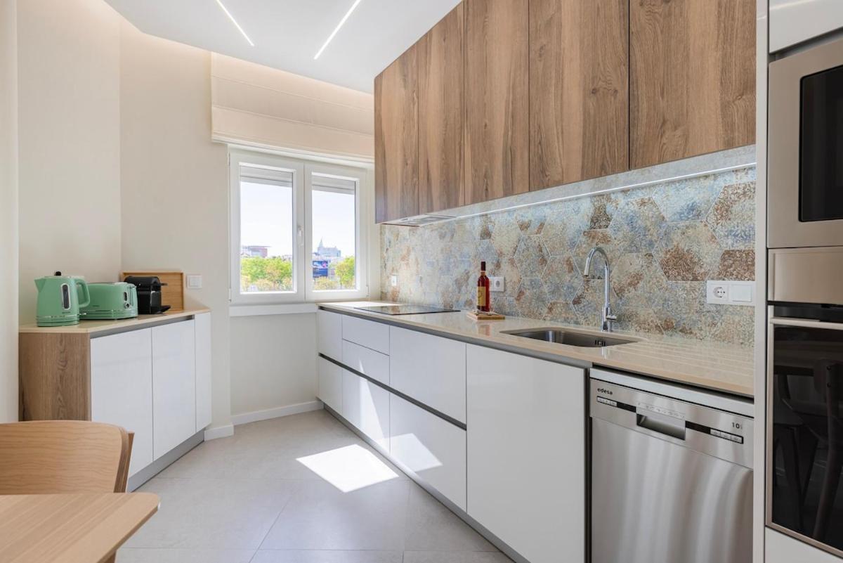 Apartamento Novo Junto Ao Metro Lisboa