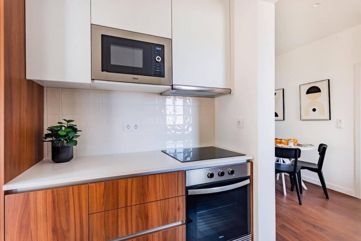 2br Cardiff With Balcony