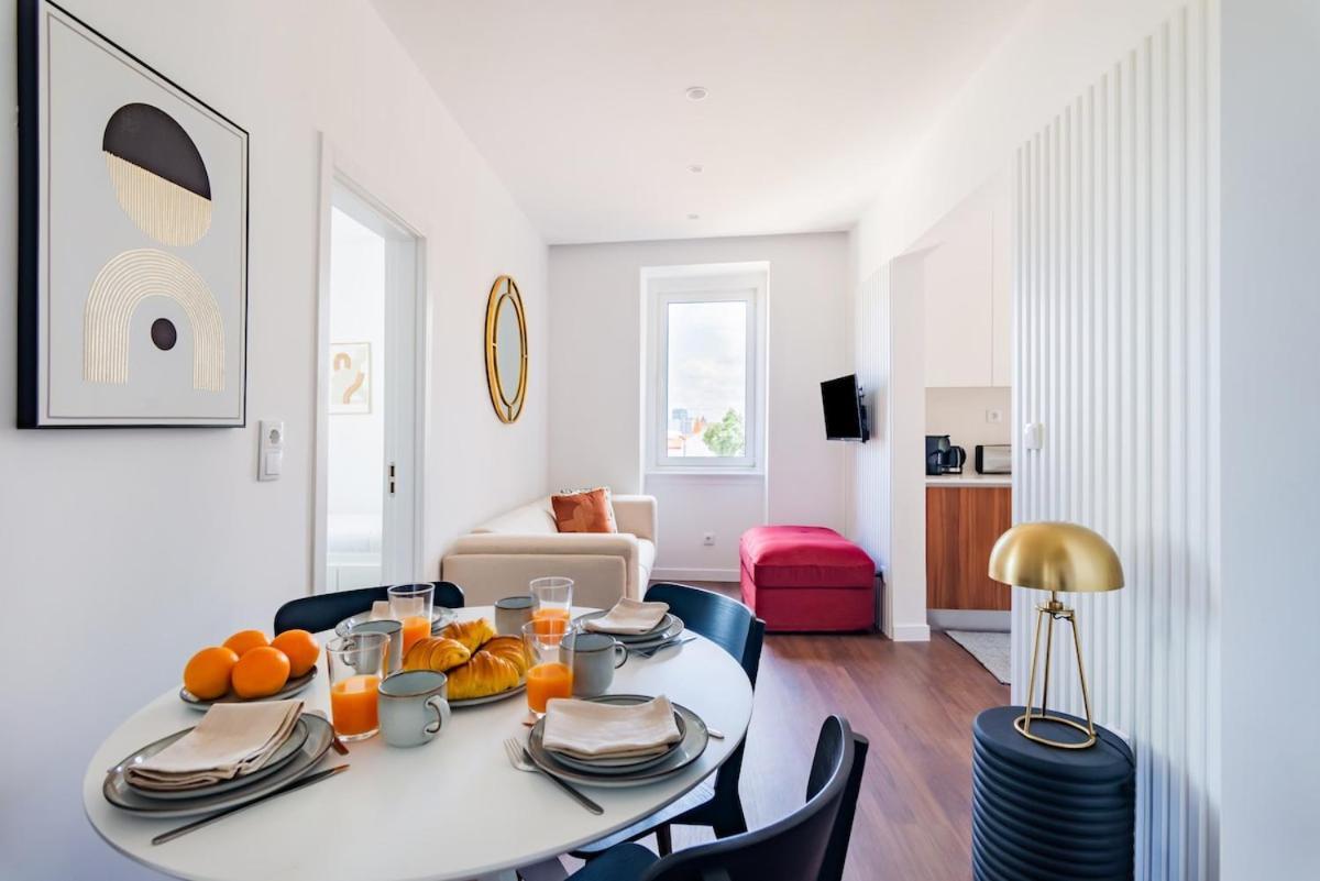 2br Cardiff With Balcony Lisboa